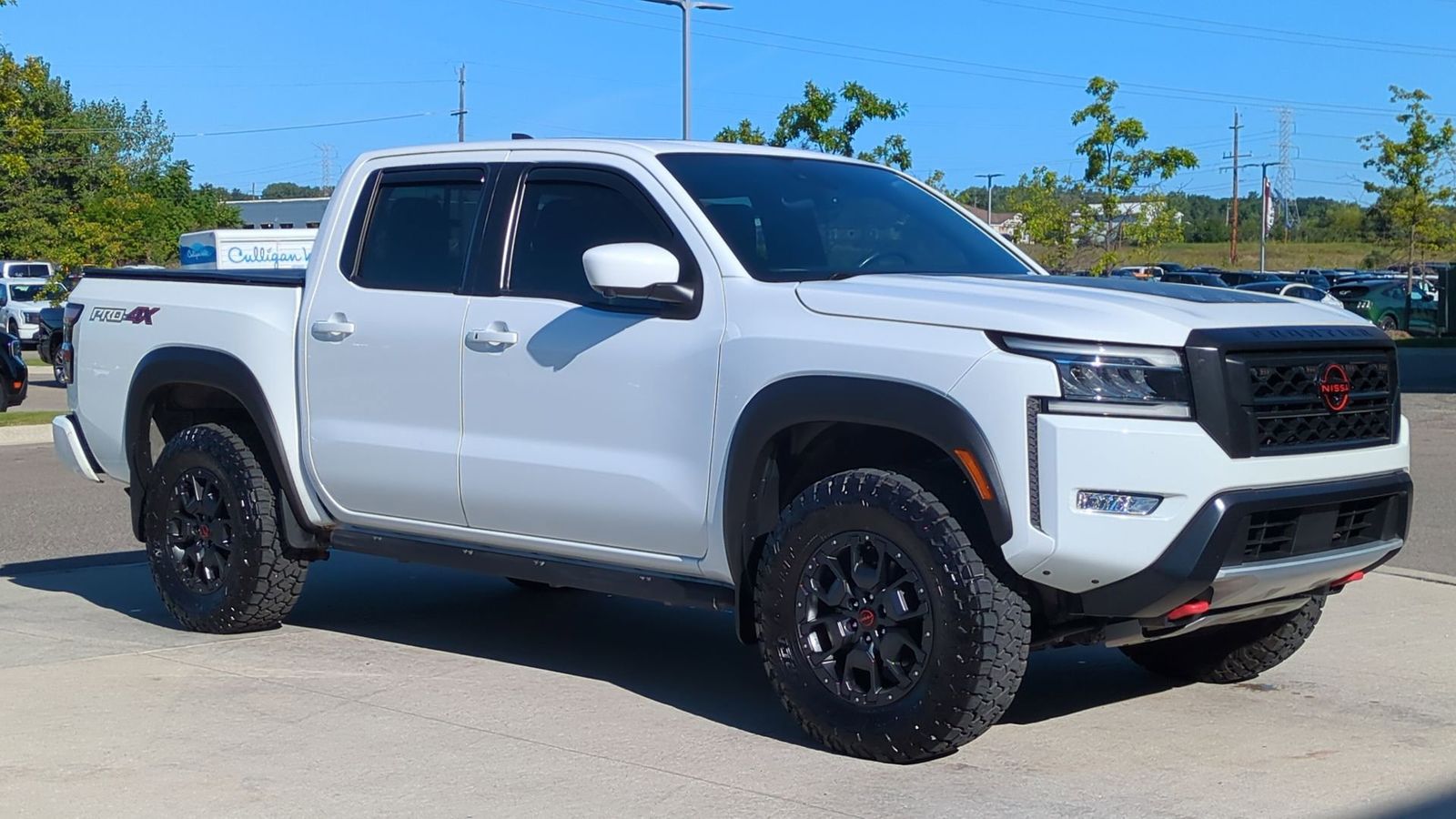 Thumbnail: 2022 Nissan Frontier - 9