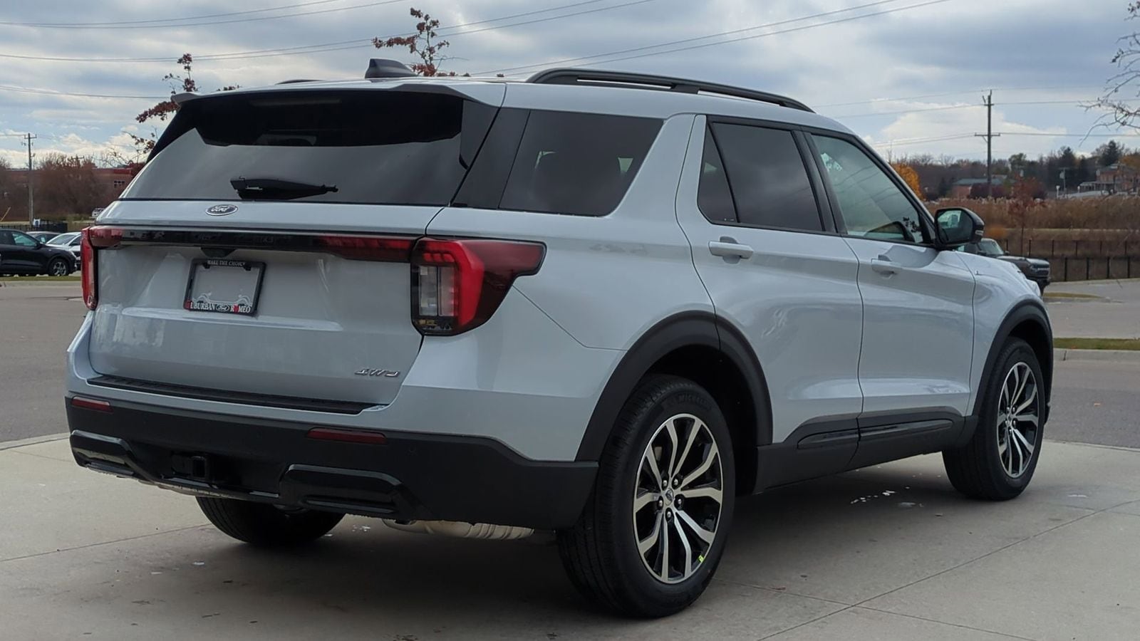 Thumbnail: 2026 Ford Explorer - 6