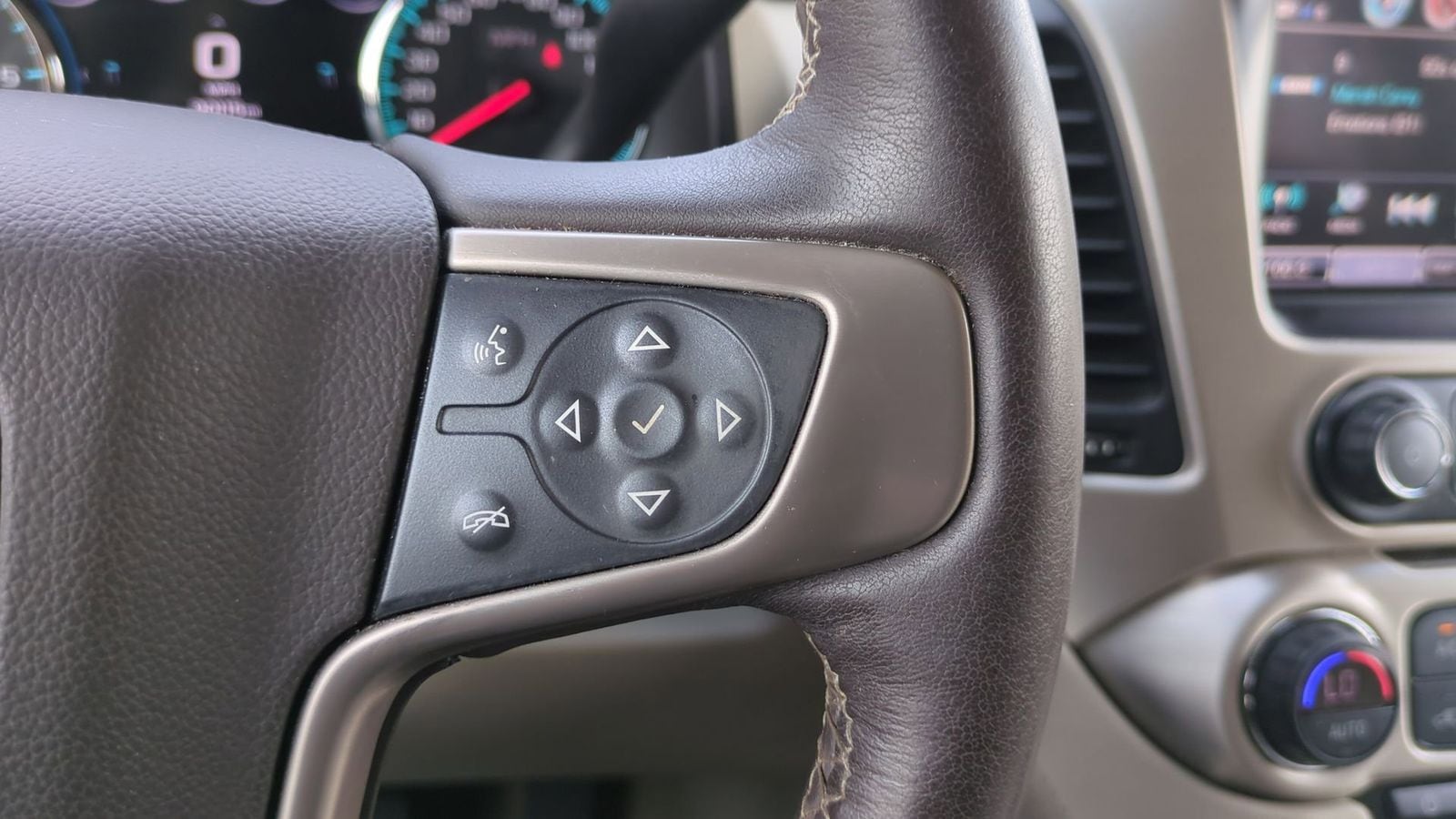 Thumbnail: 2018 GMC Yukon - 29