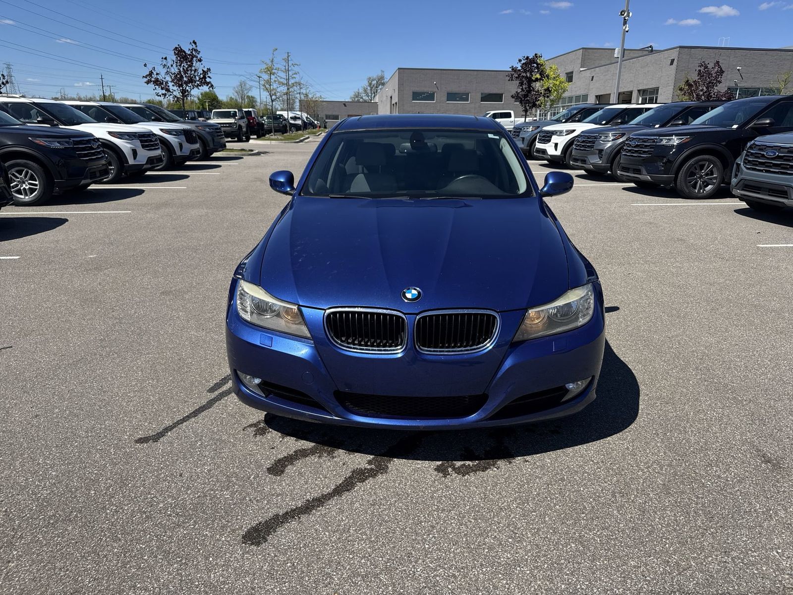 Thumbnail: 2010 BMW 3 Series - 10
