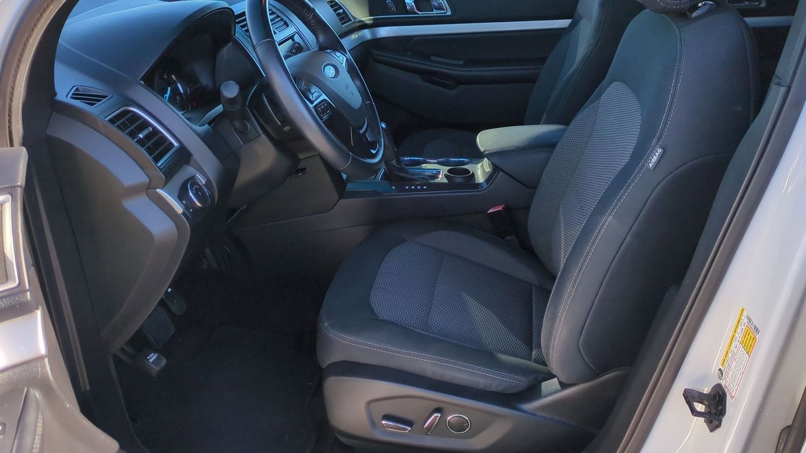 Thumbnail: 2016 Ford Explorer - 13