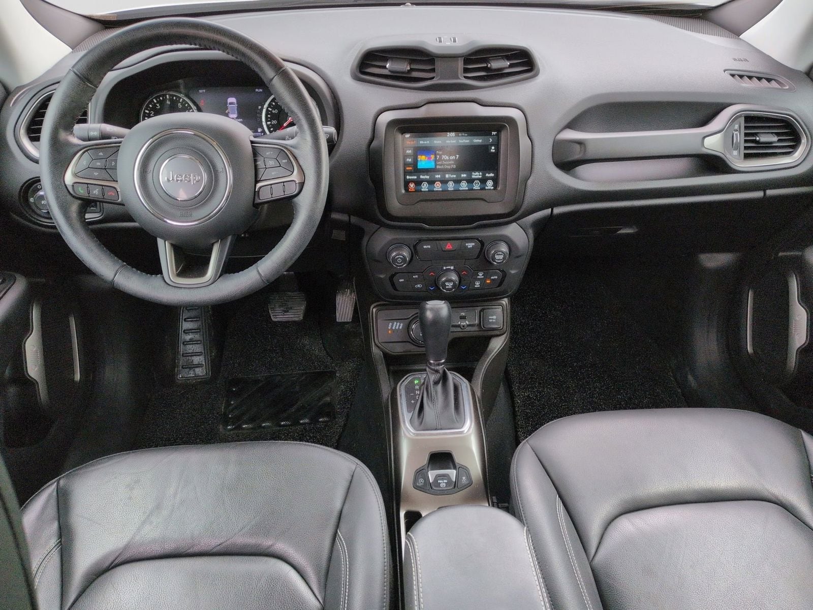 Thumbnail: 2020 Jeep Renegade - 18