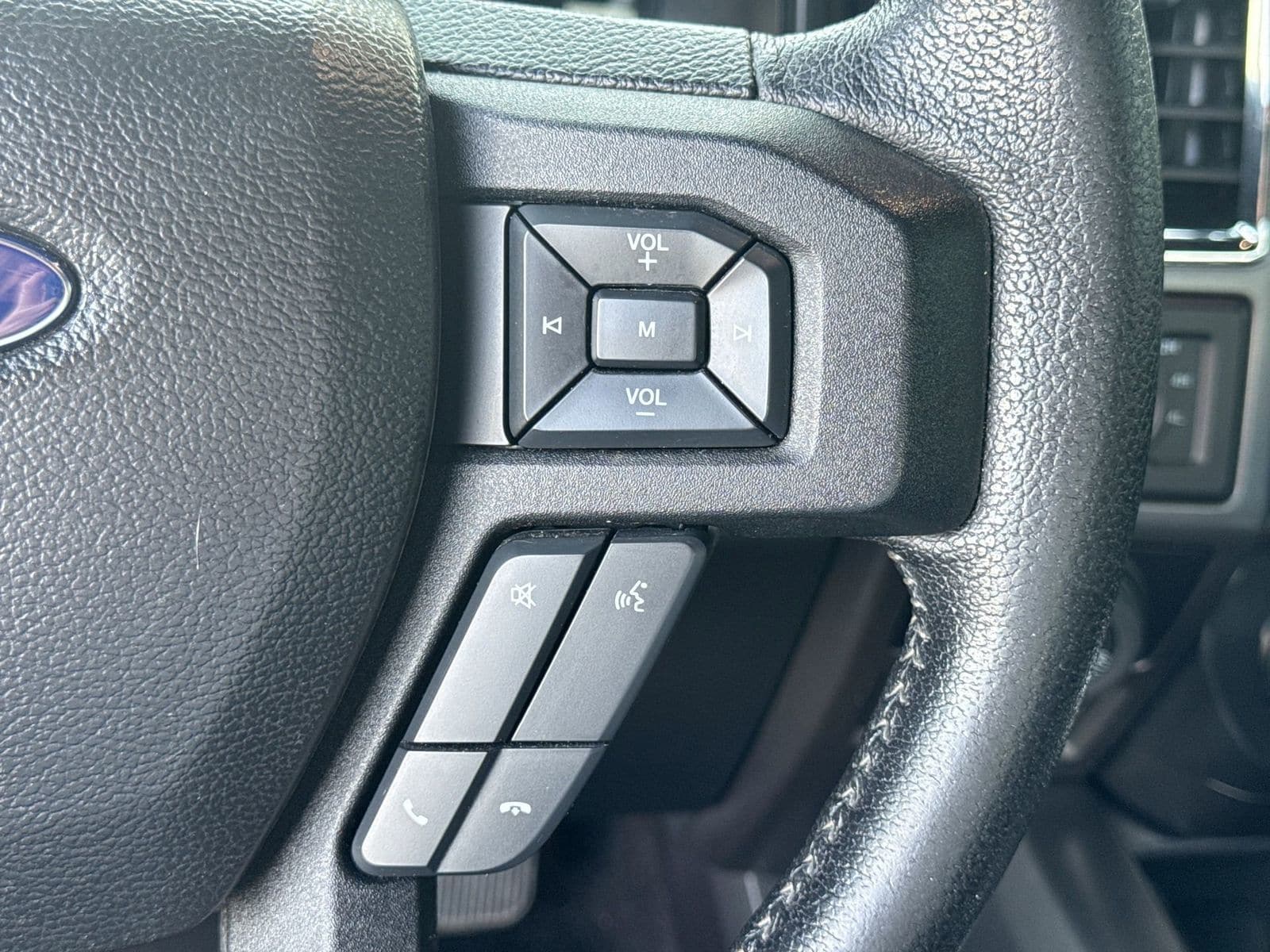 Thumbnail: 2016 Ford F-150 - 27