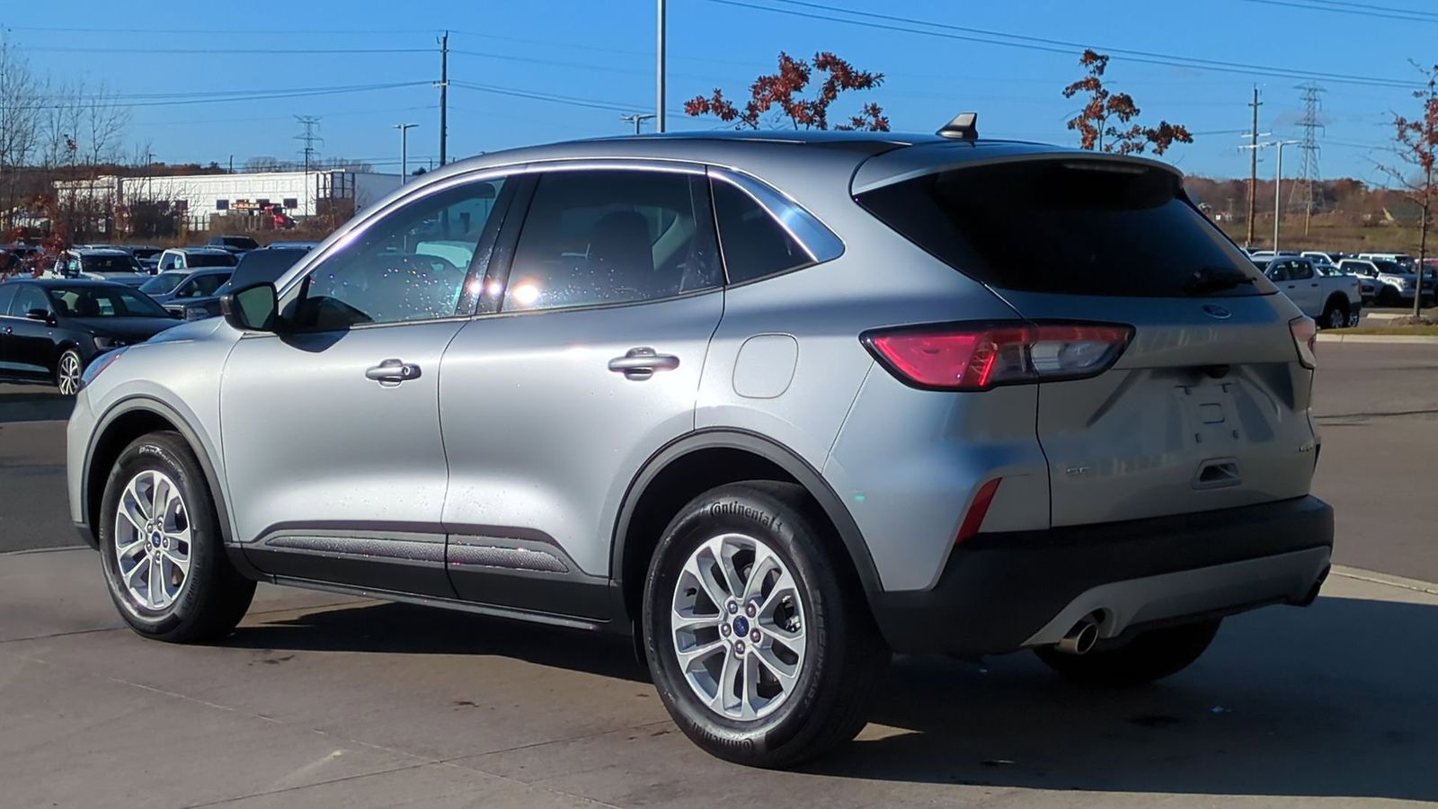 2022 Ford Escape SE photo 3