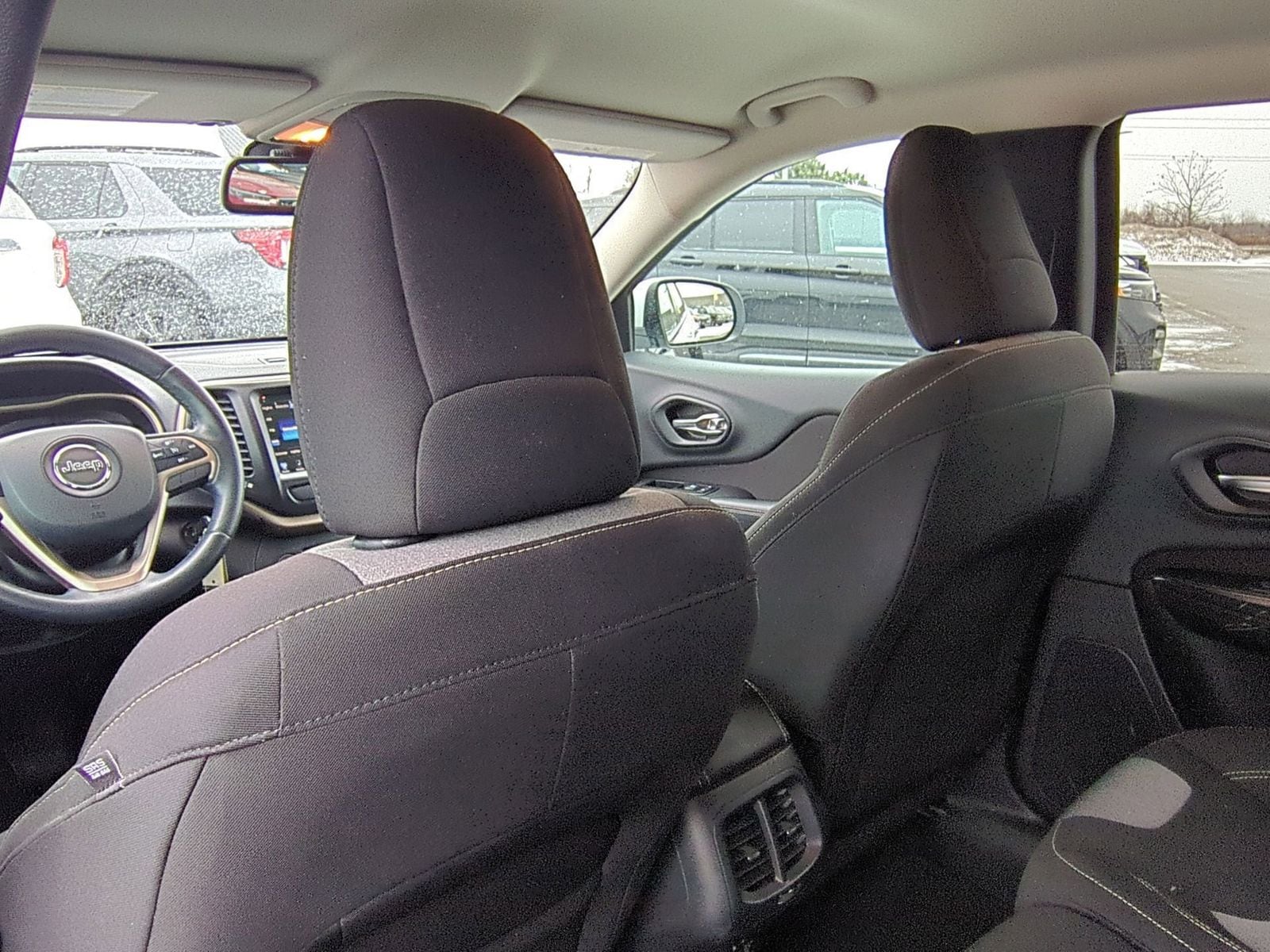 Thumbnail: 2014 Jeep Cherokee - 19