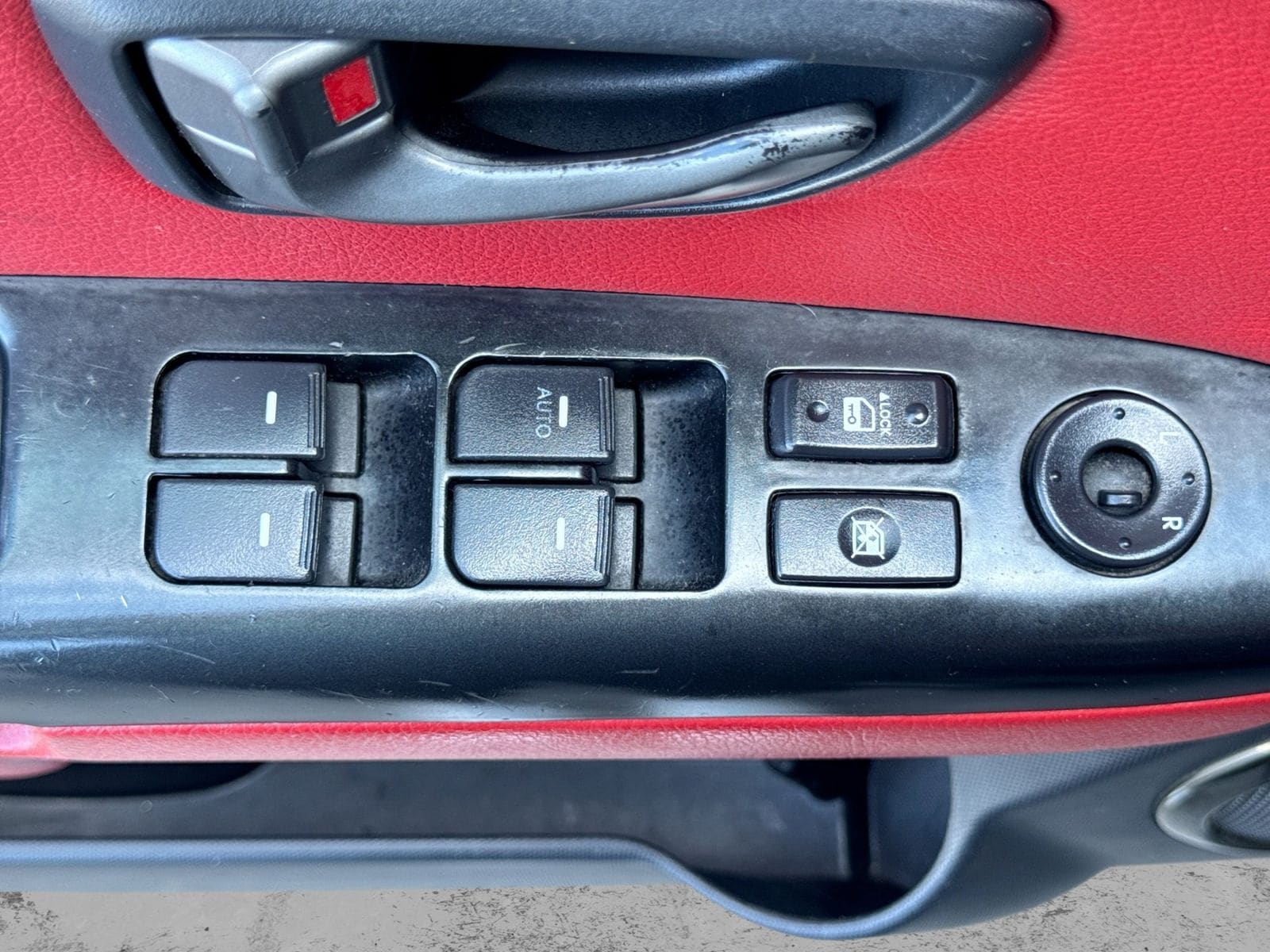 Thumbnail: 2011 Kia Soul - 18