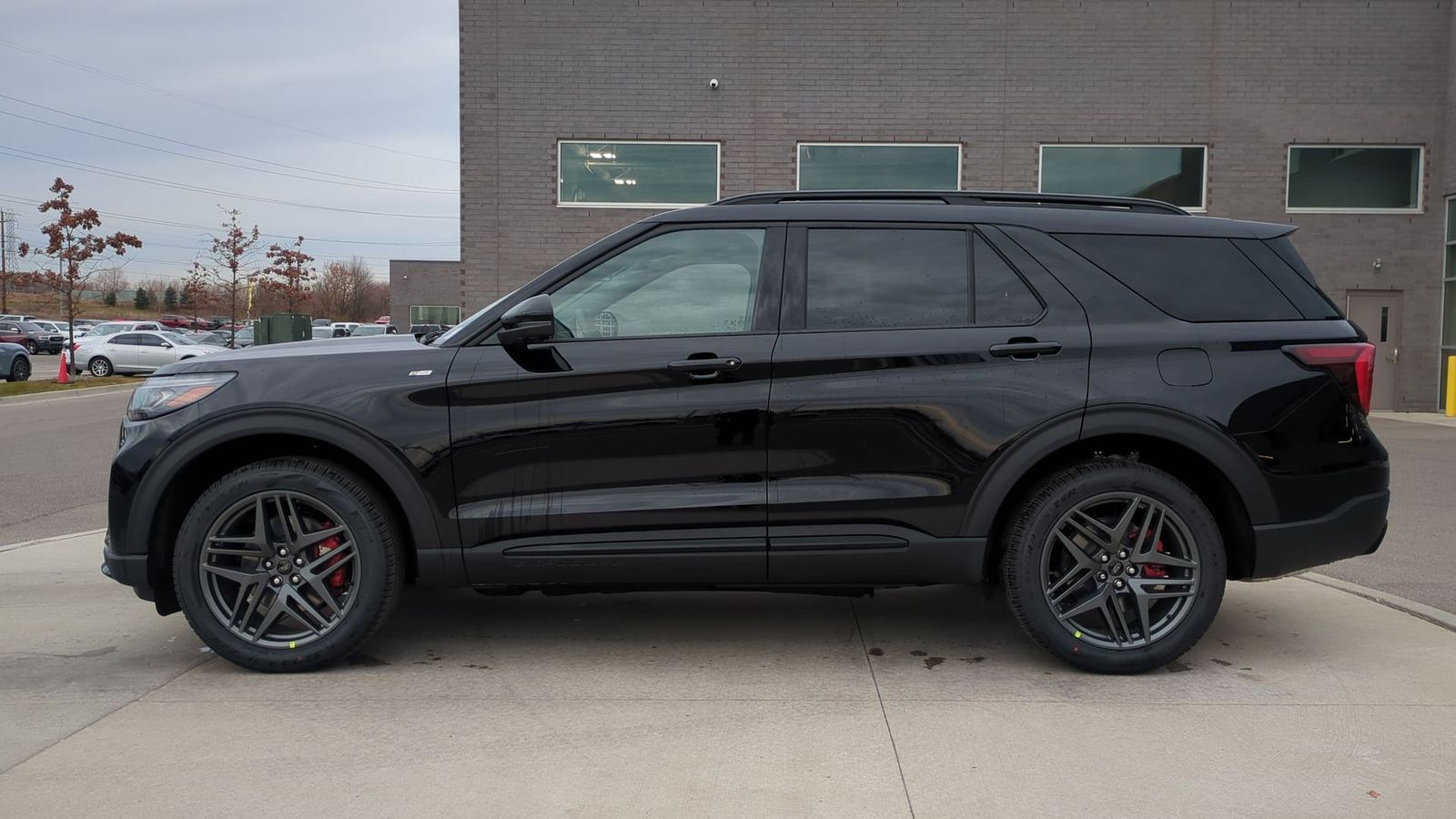 Thumbnail: 2026 Ford Explorer - 2