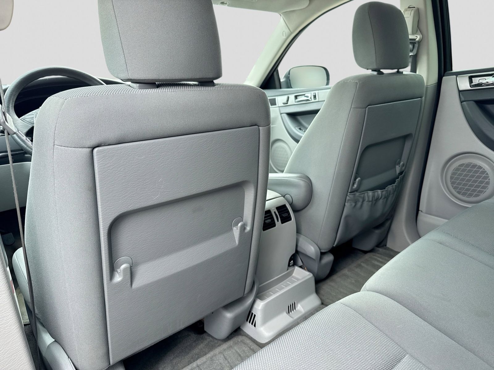Thumbnail: 2007 Chrysler Pacifica - 18