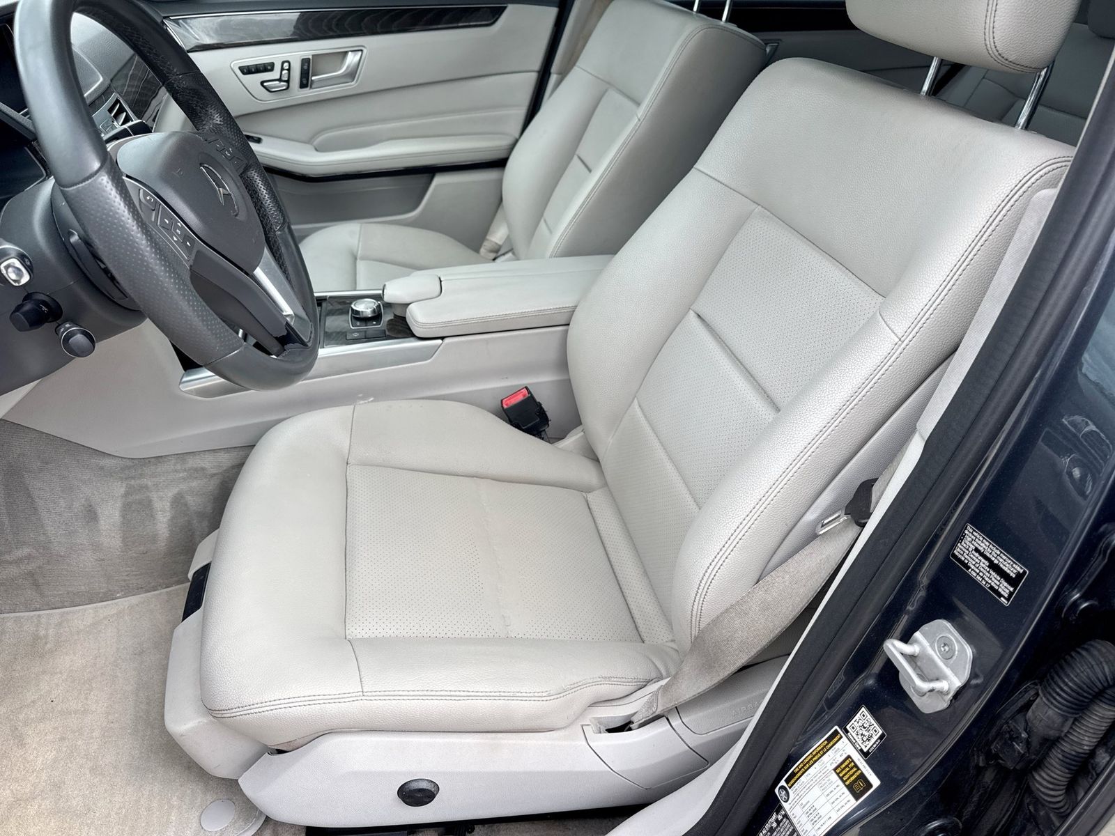 Thumbnail: 2014 Mercedes-Benz E-Class - 17