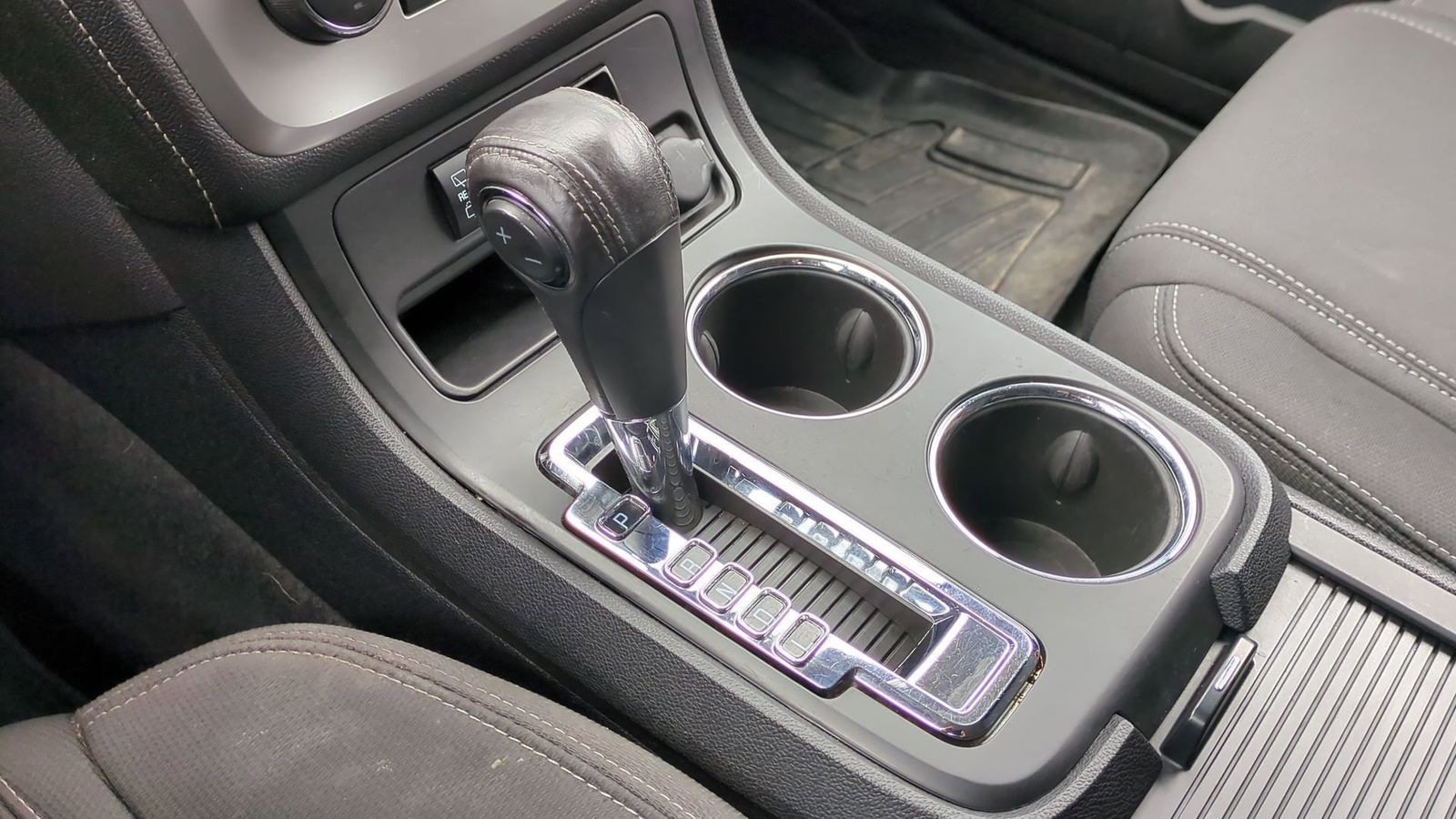 Thumbnail: 2015 GMC Acadia - 36