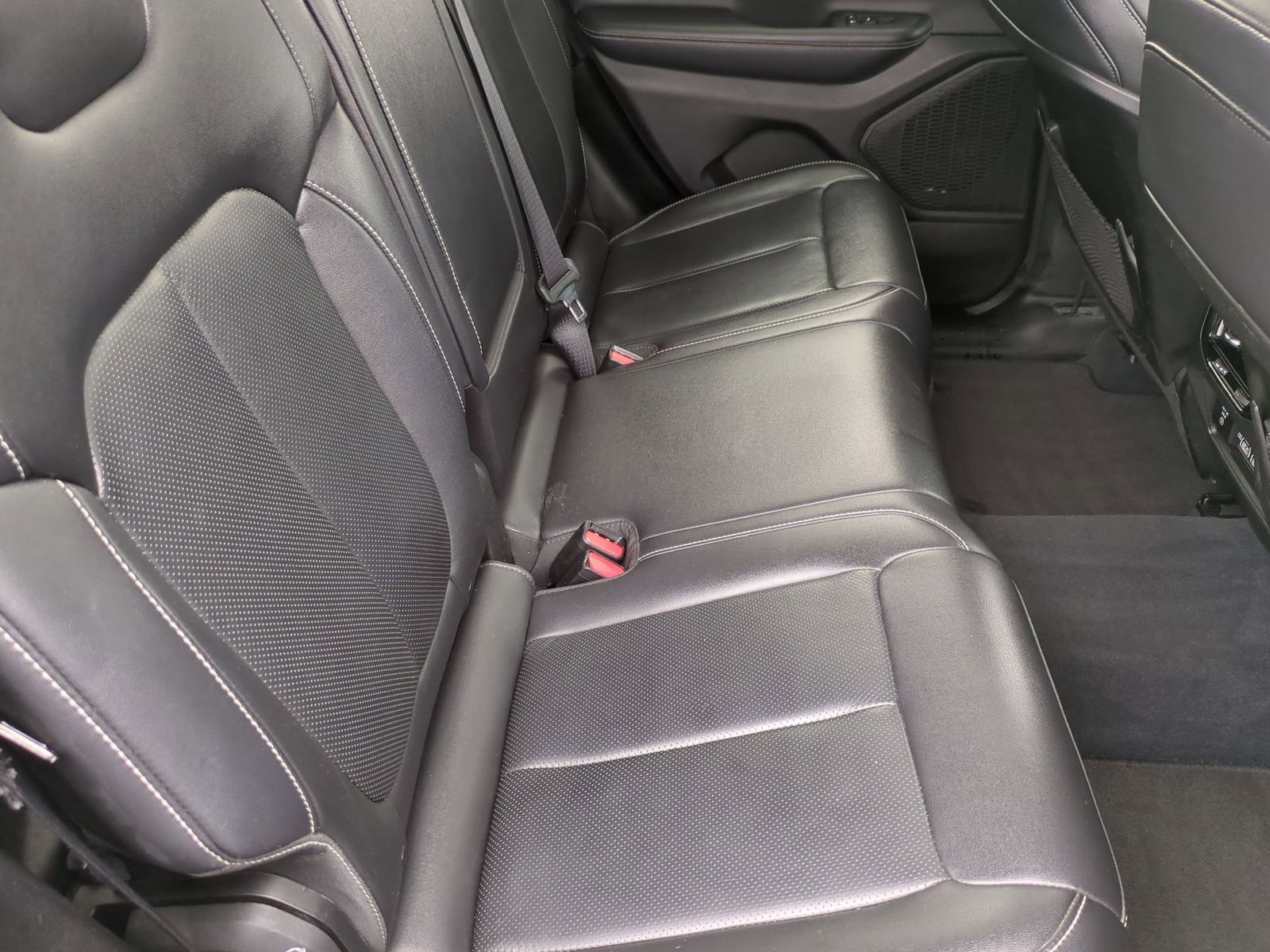 Thumbnail: 2023 Jeep Grand Cherokee - 25