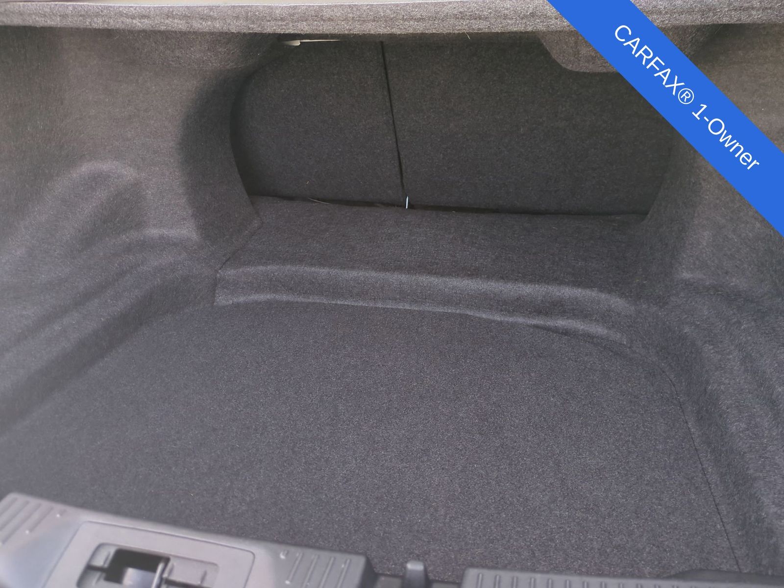 Thumbnail: 2018 Ford Taurus - 41