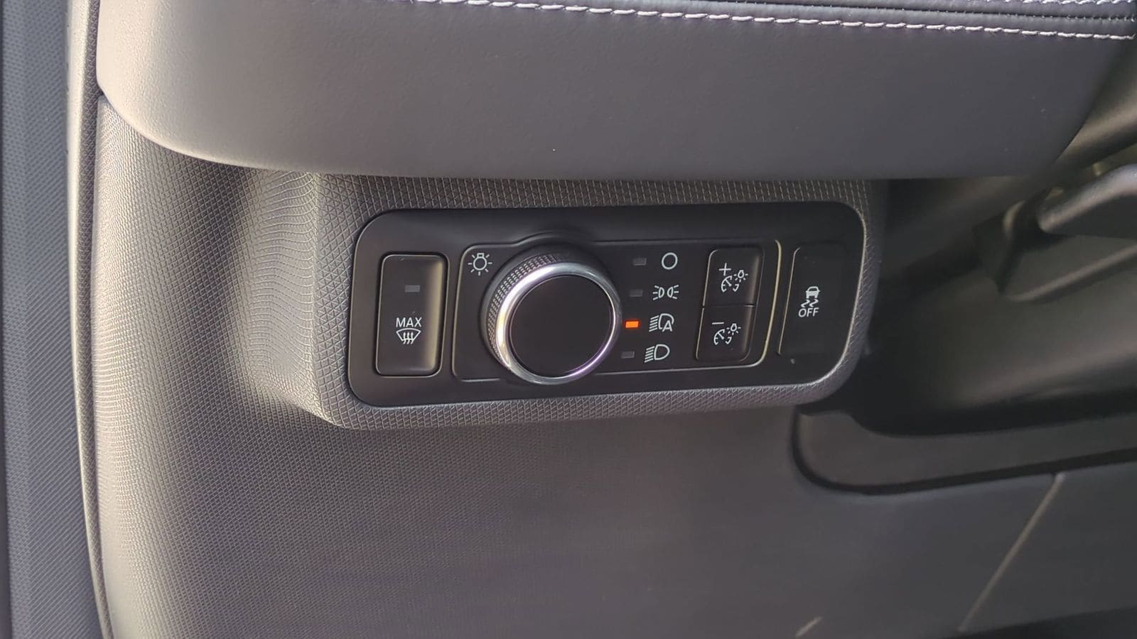 Thumbnail: 2025 Ford Mustang Mach-E - 15