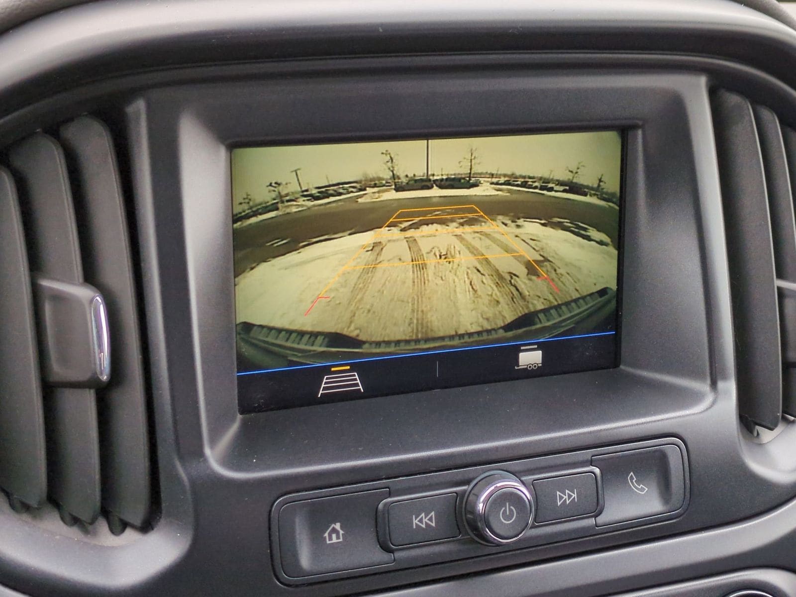 Thumbnail: 2019 Chevrolet Colorado - 32