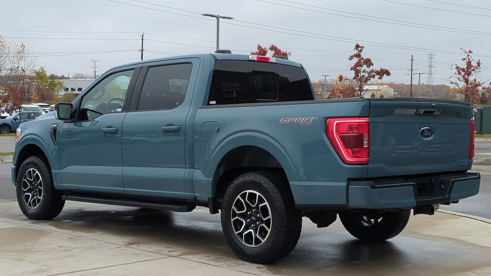 2023 Ford F-150 XLT photo 3