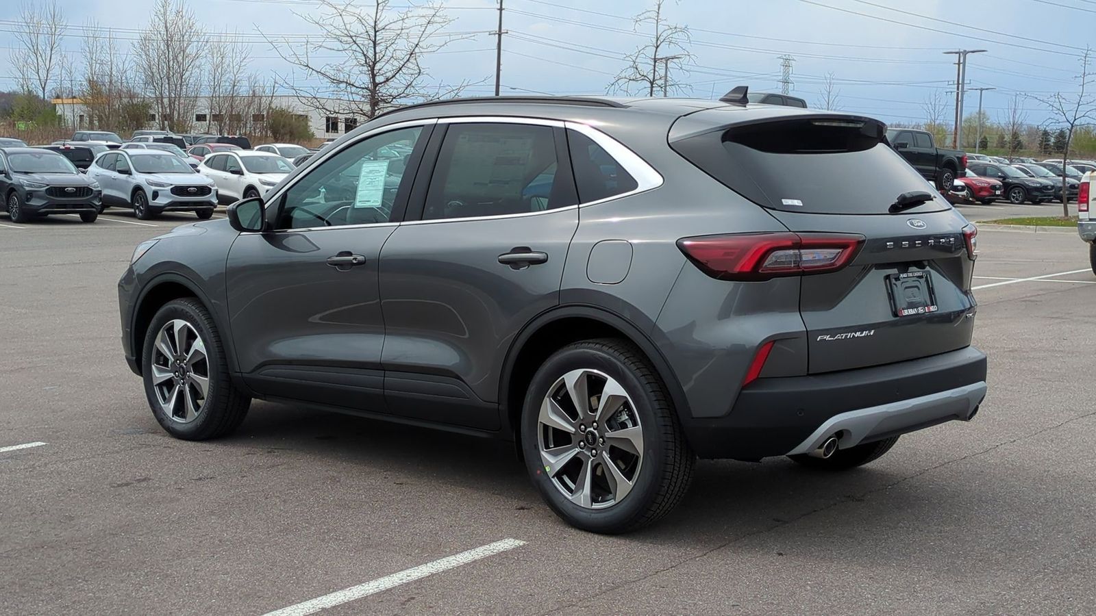 2025 Ford Escape Hybrid Platinum photo 3