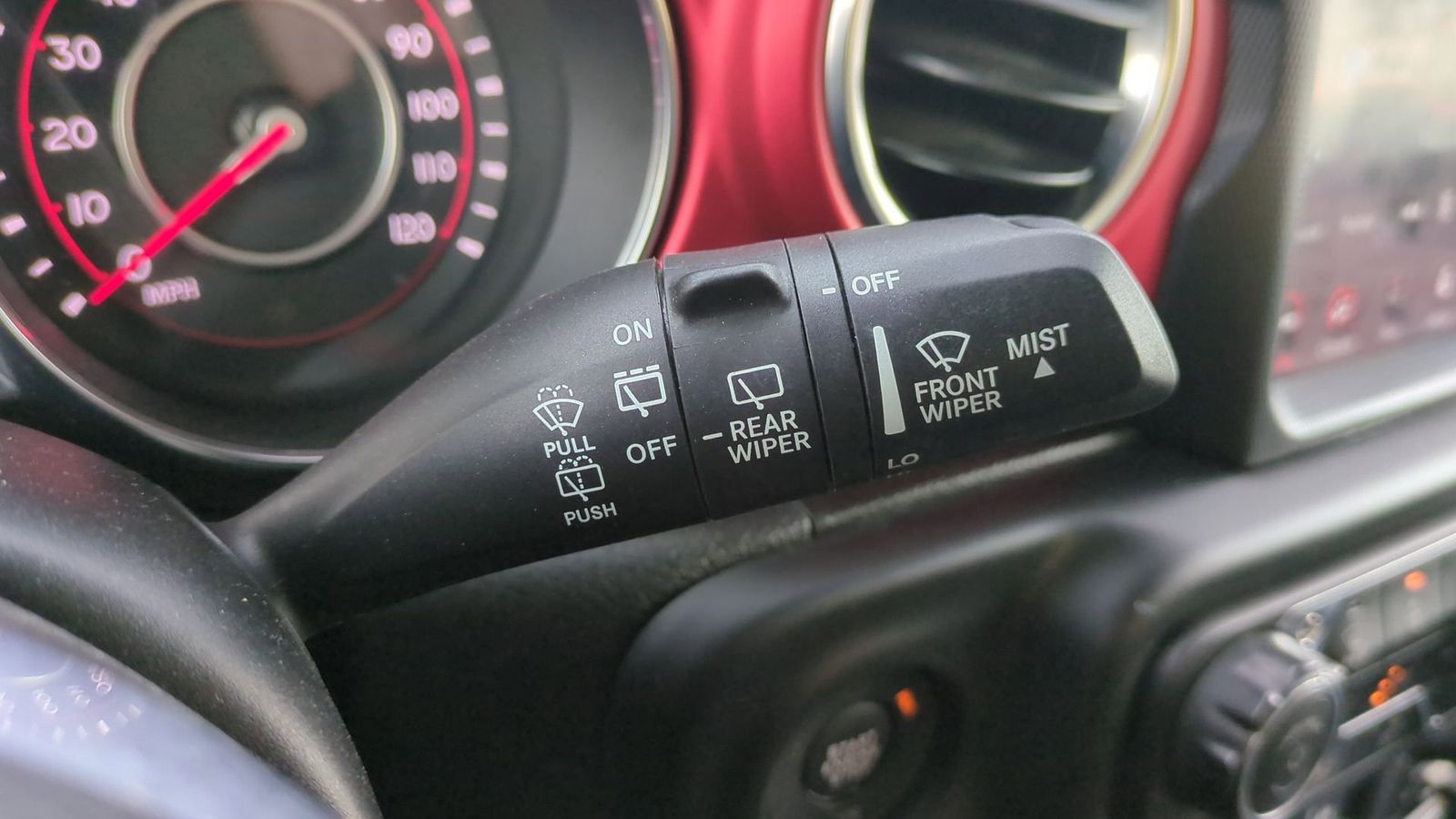 Thumbnail: 2020 Jeep Wrangler - 29