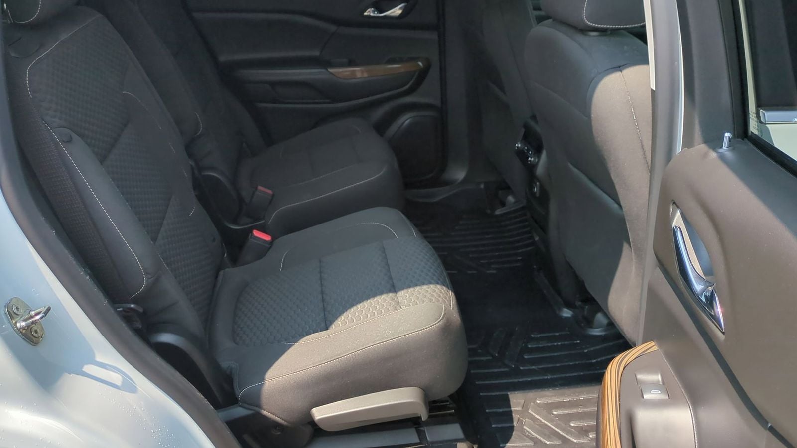 Thumbnail: 2019 GMC Acadia - 35