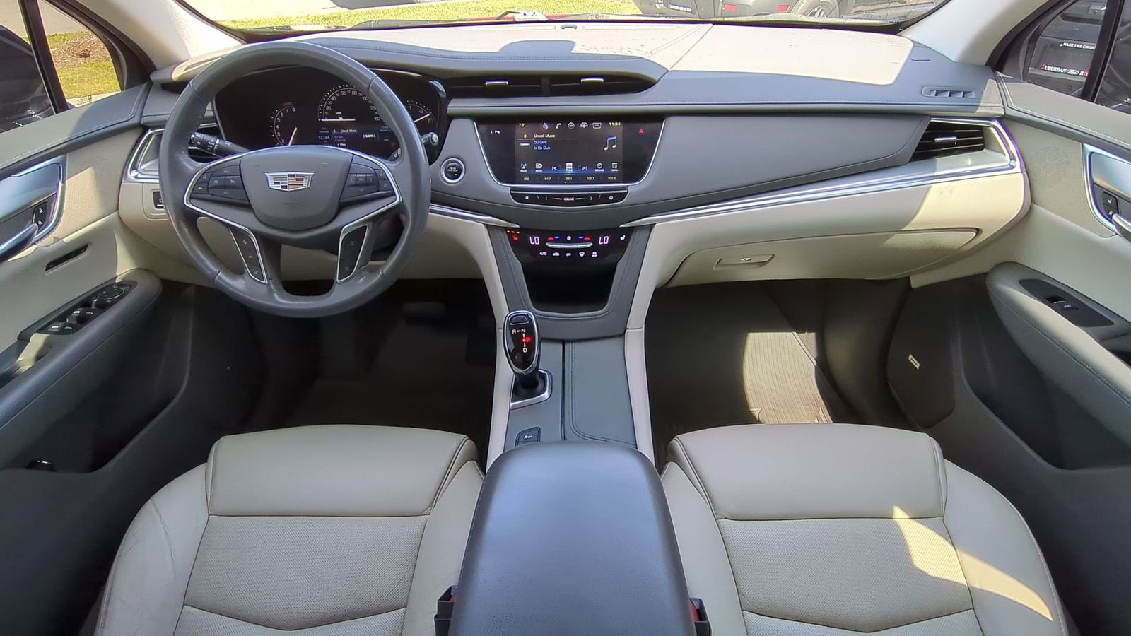 Thumbnail: 2018 Cadillac XT5 - 15