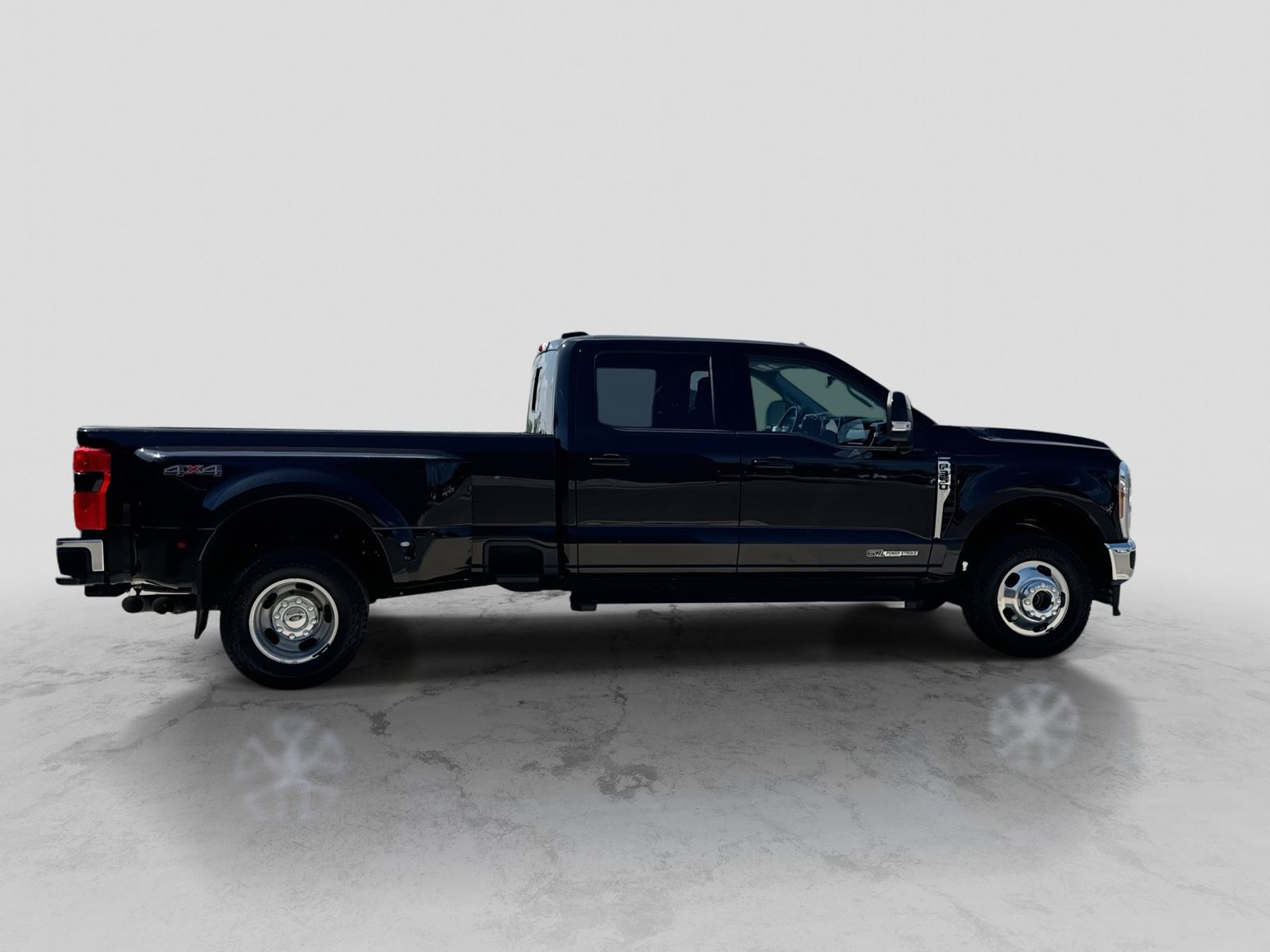 Thumbnail: 2023 Ford F-350 - 9