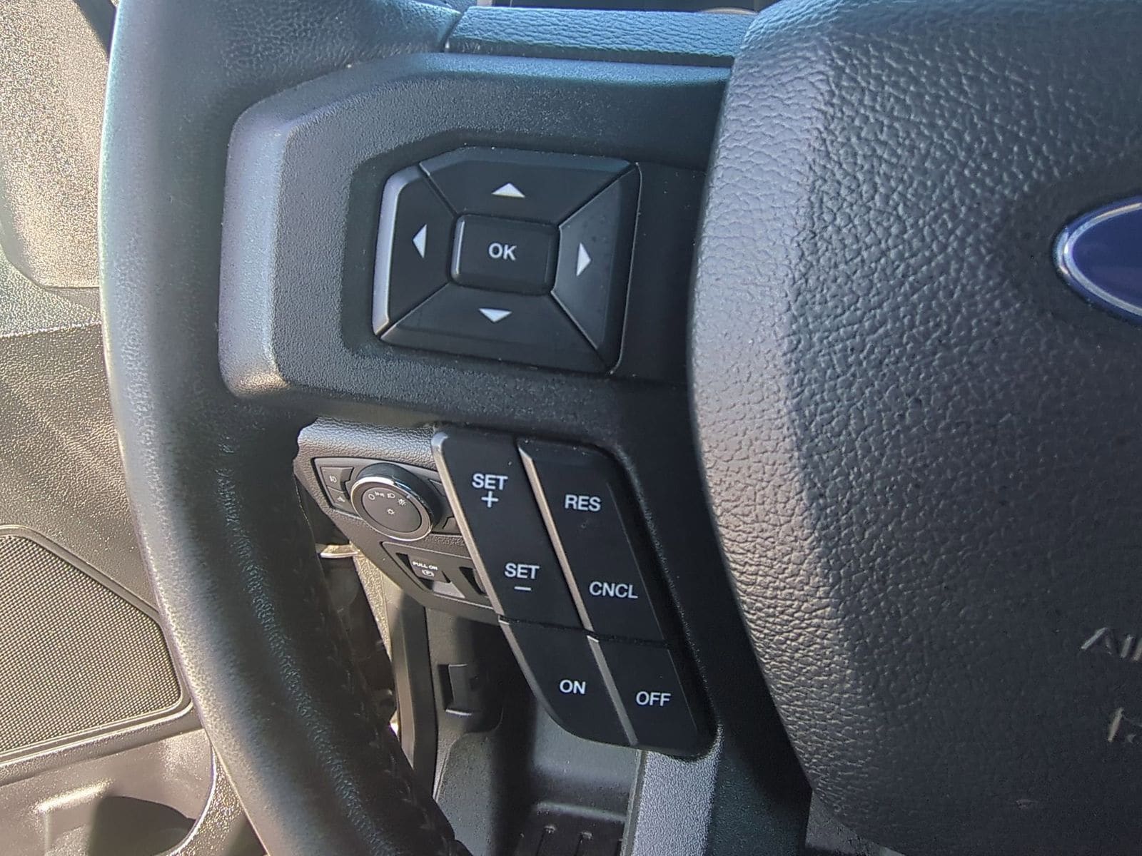 Thumbnail: 2018 Ford F-150 - 29