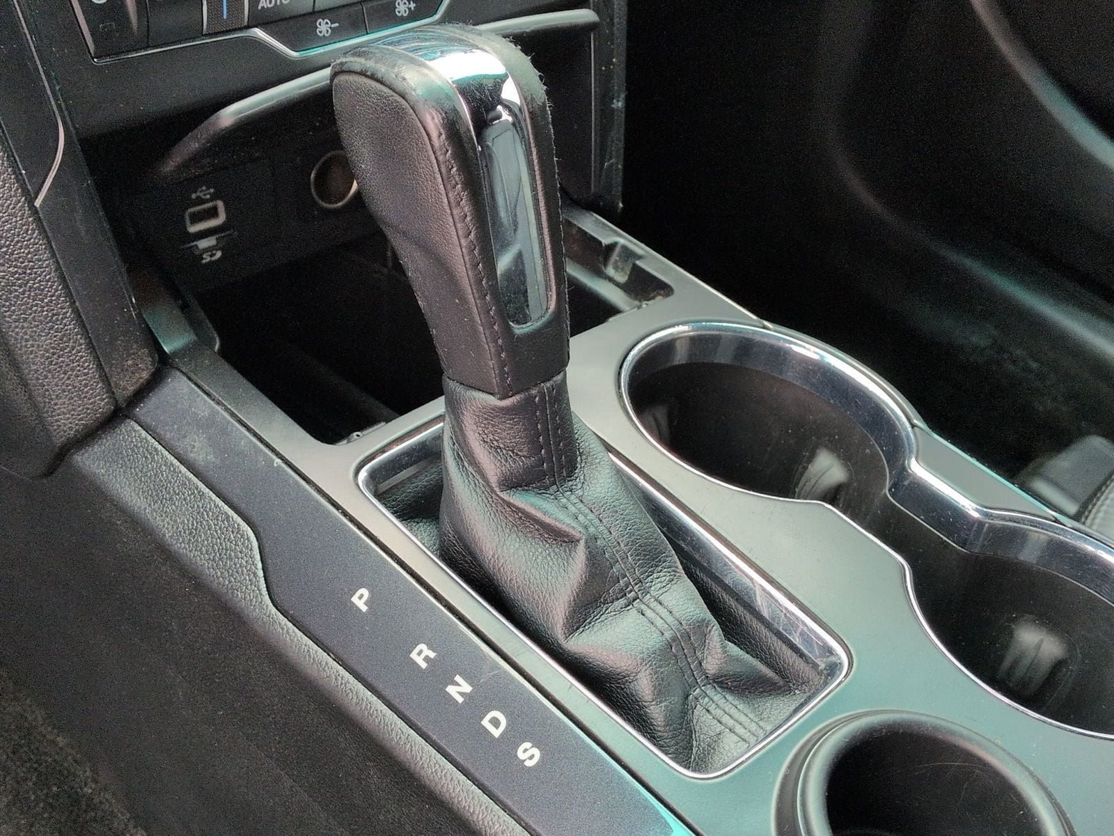 Thumbnail: 2016 Ford Explorer - 37