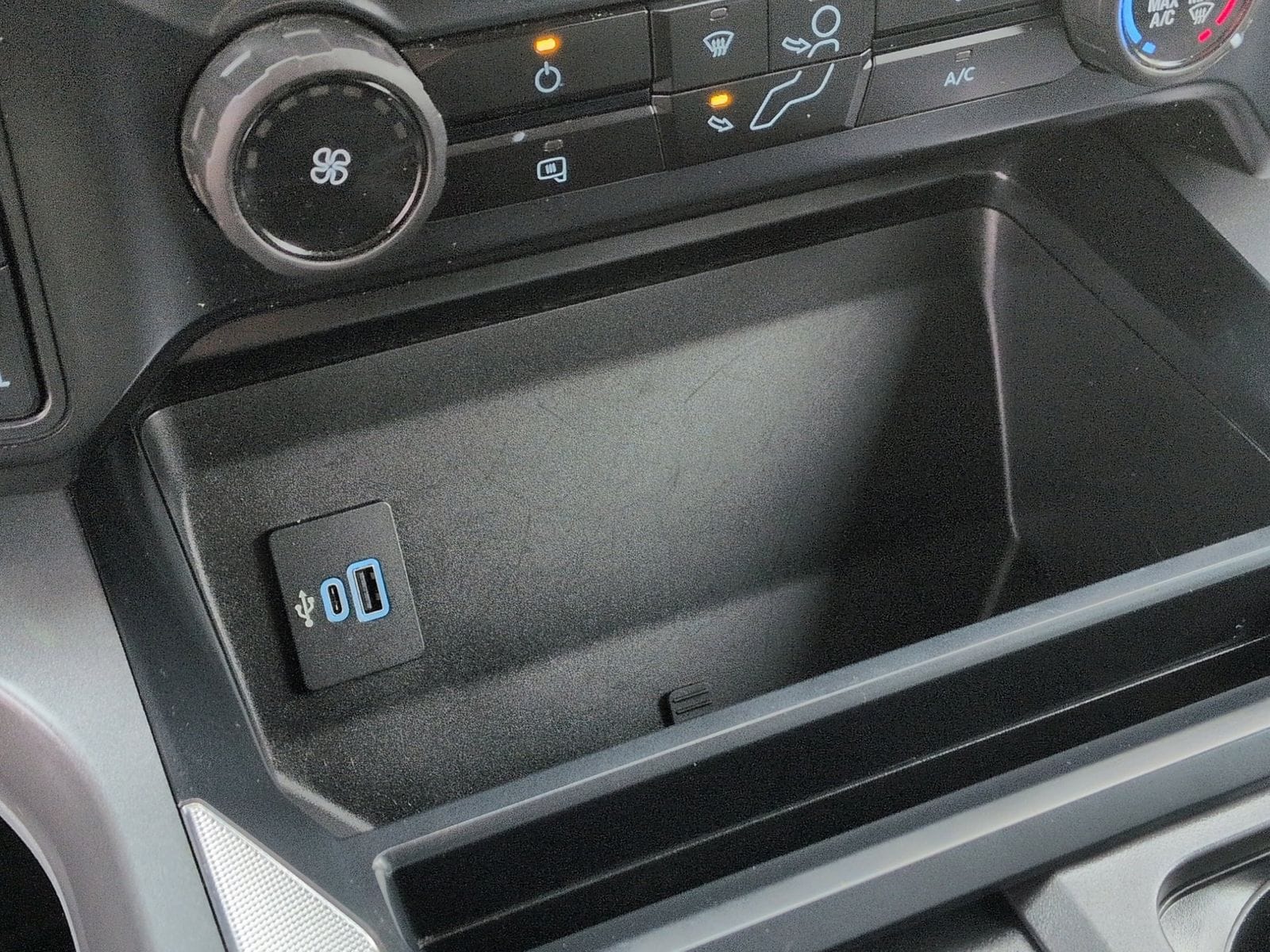 Thumbnail: 2023 Ford F-250 - 33