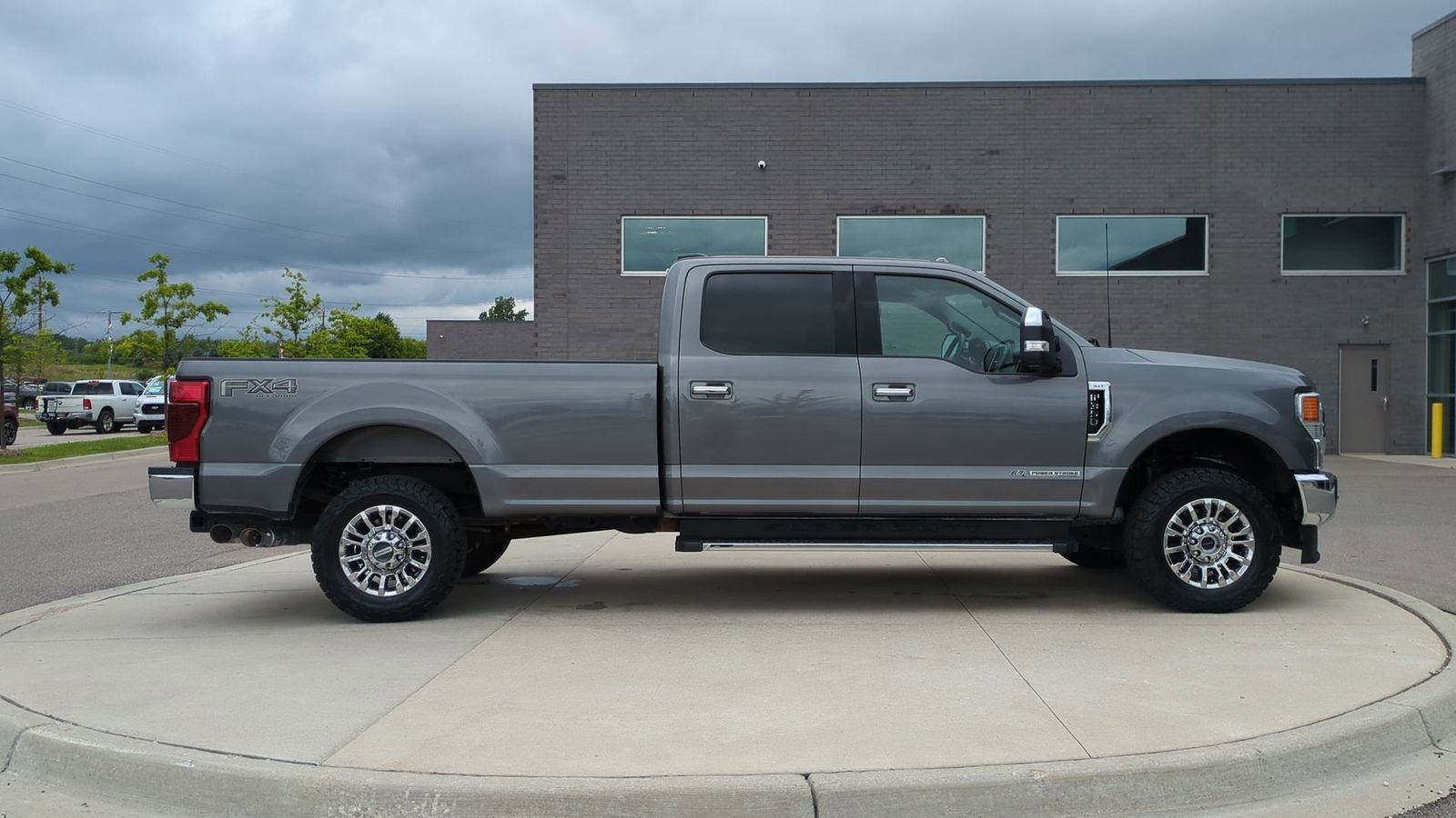 Thumbnail: 2022 Ford F-350 - 8