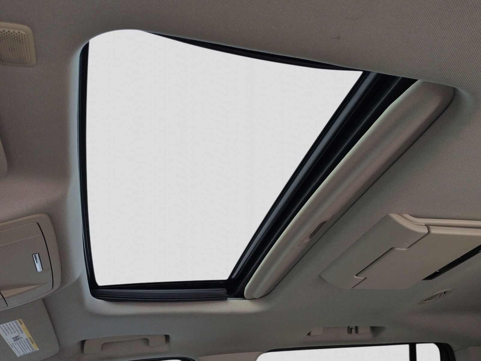 Thumbnail: 2015 Chevrolet Suburban - 23