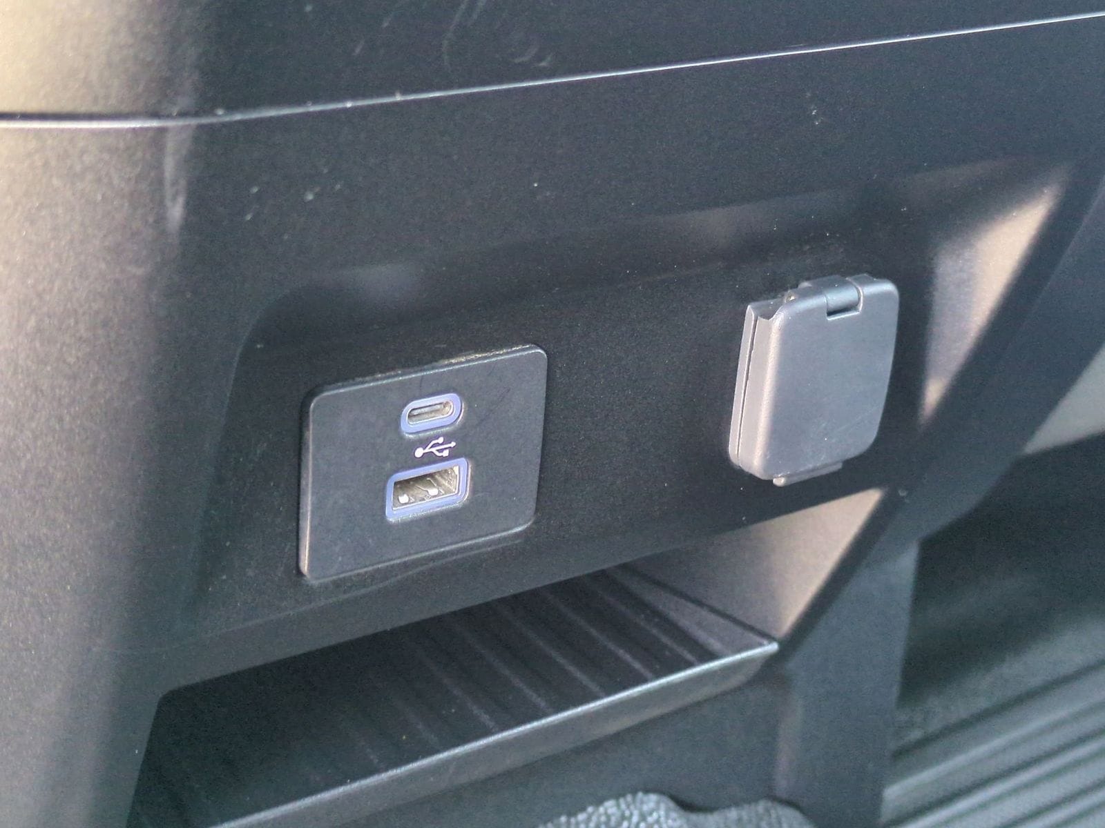 Thumbnail: 2021 Ford F-350 - 35