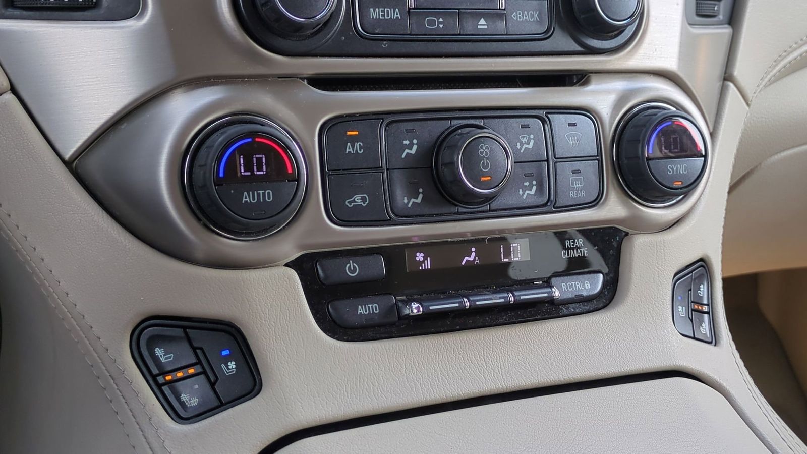 Thumbnail: 2018 GMC Yukon - 36
