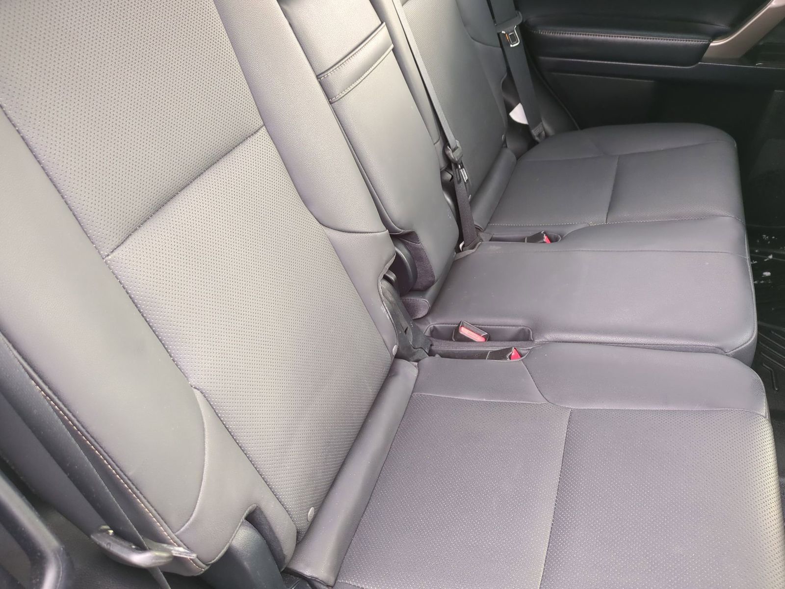 Thumbnail: 2020 Lexus GX - 26