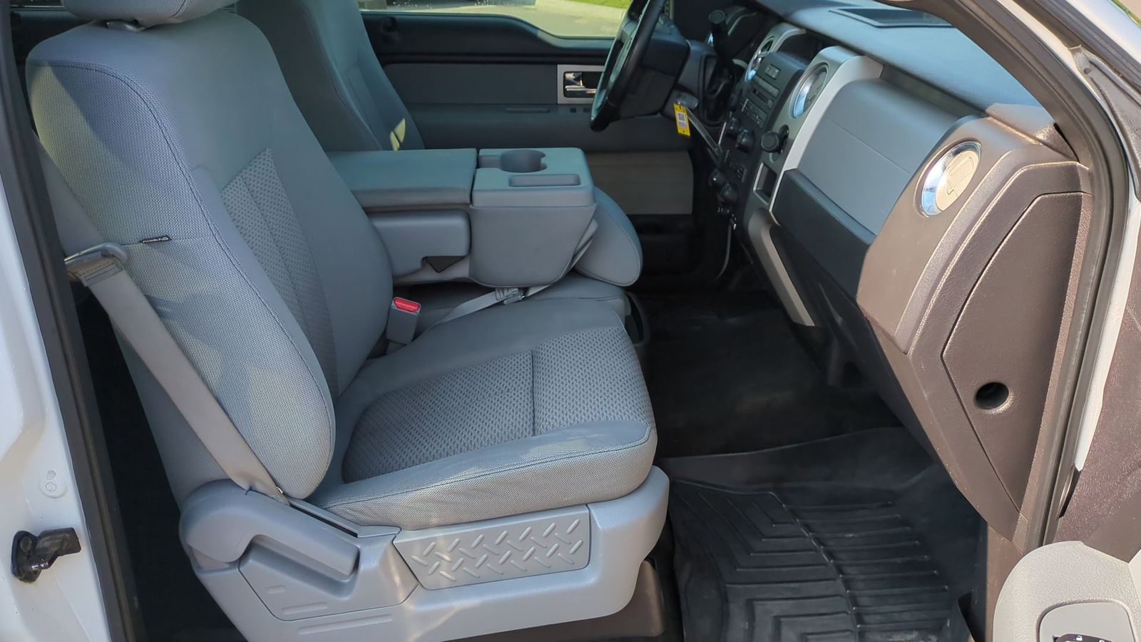 Thumbnail: 2011 Ford F-150 - 22