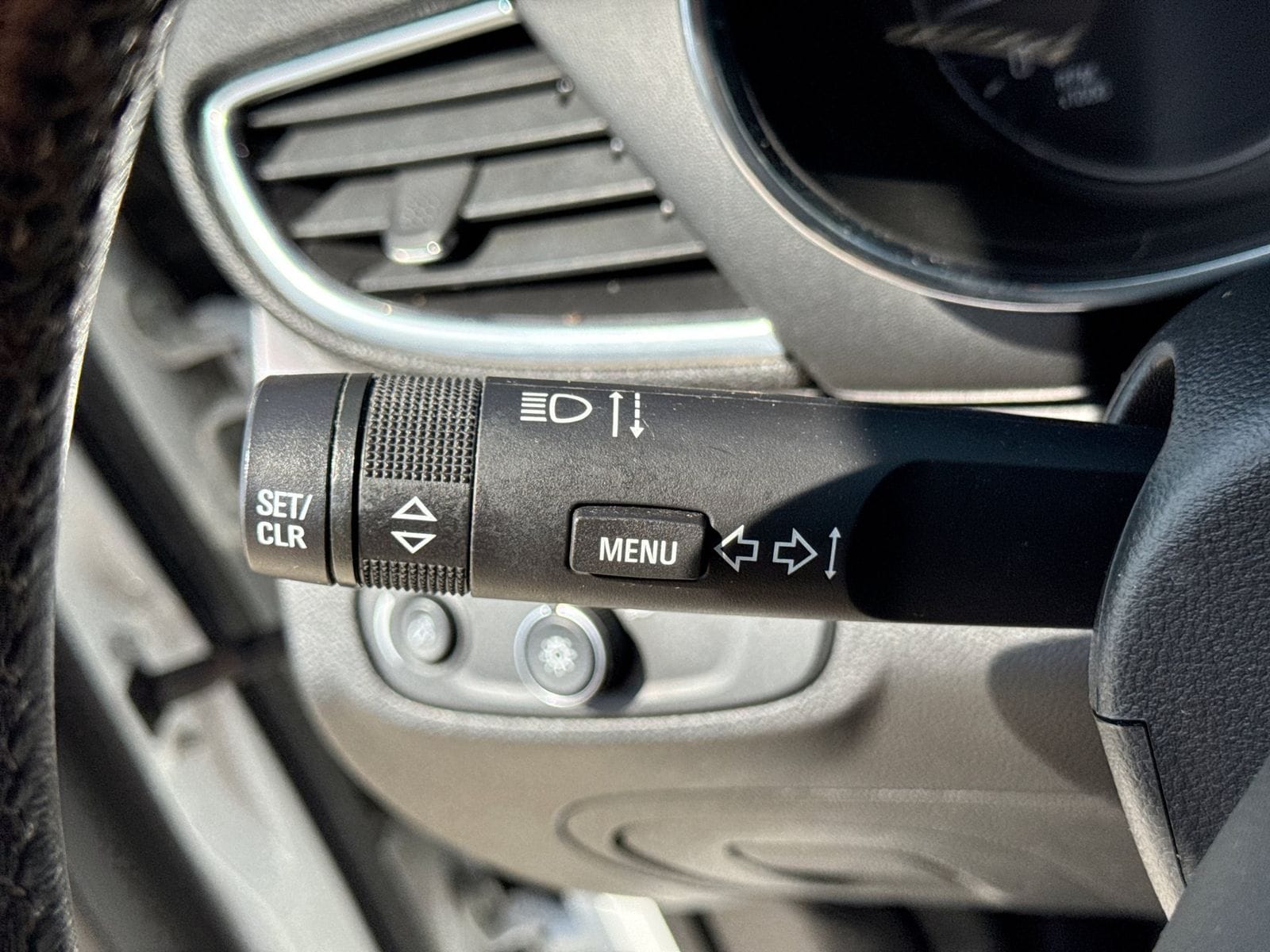 Thumbnail: 2019 Buick Encore - 28