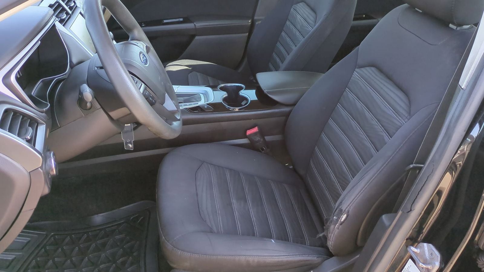 Thumbnail: 2016 Ford Fusion - 14