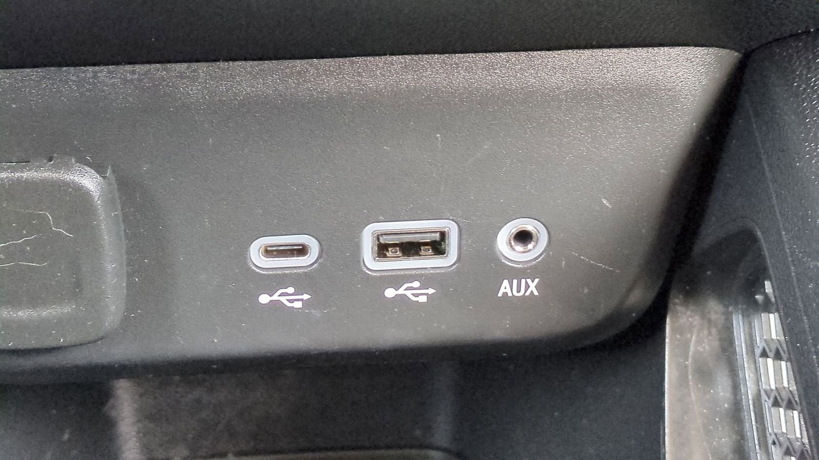 Thumbnail: 2021 Chevrolet TrailBlazer - 36