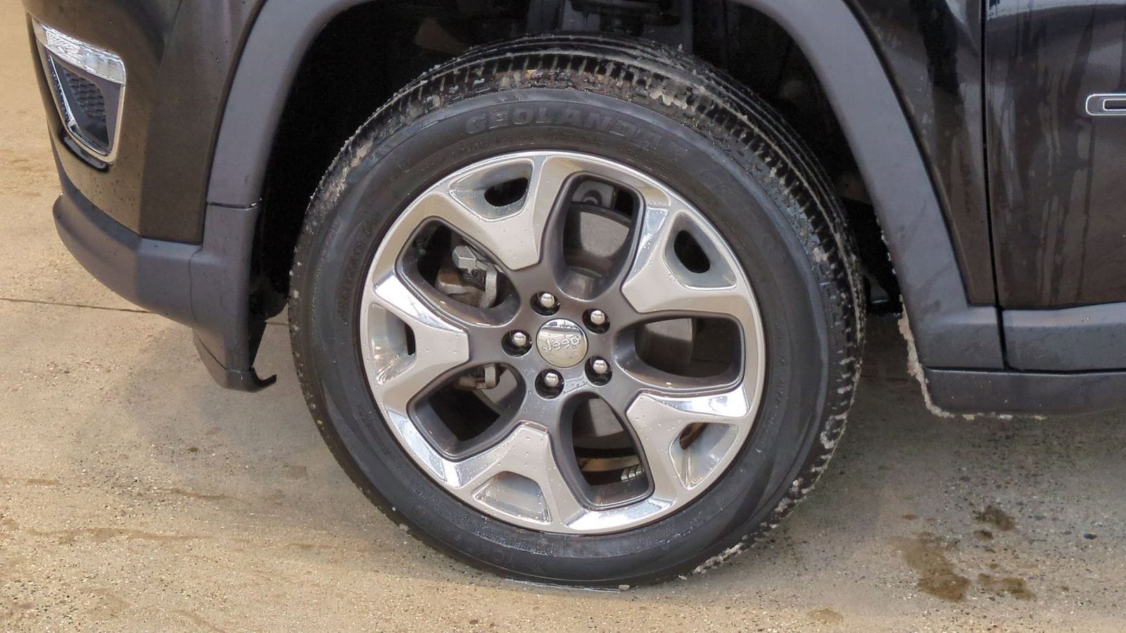 Thumbnail: 2020 Jeep Compass - 15