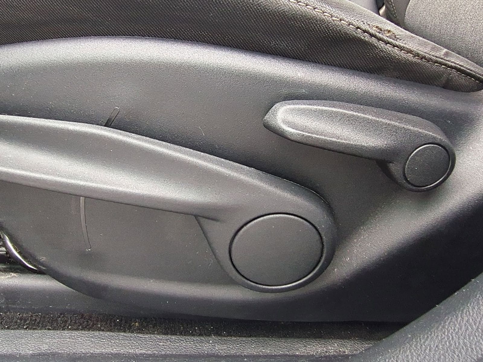 Thumbnail: 2014 Jeep Cherokee - 18