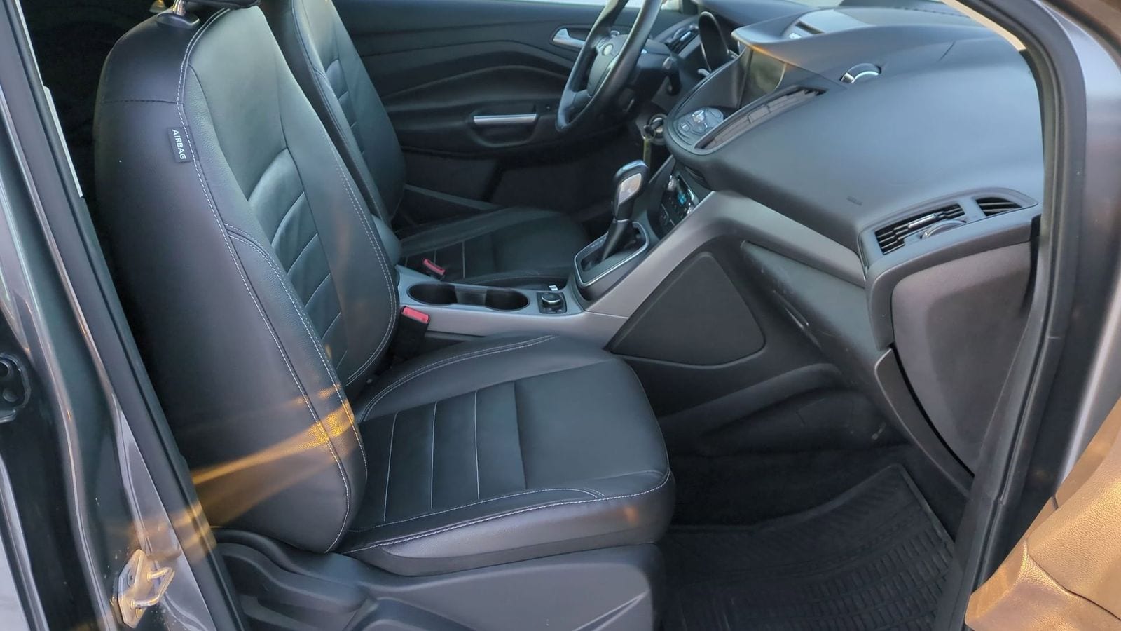 Thumbnail: 2014 Ford Escape - 24