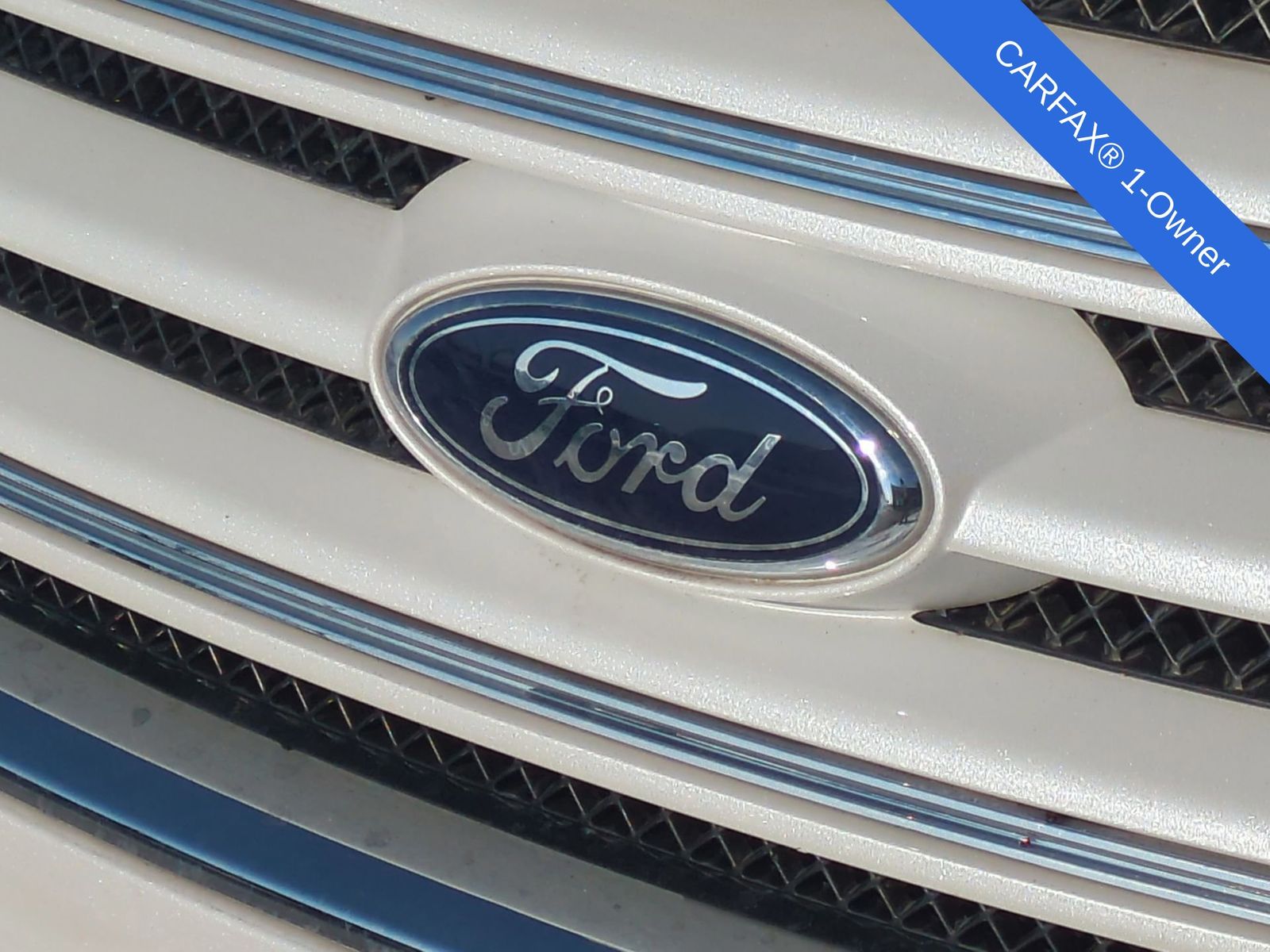 Thumbnail: 2018 Ford Taurus - 14