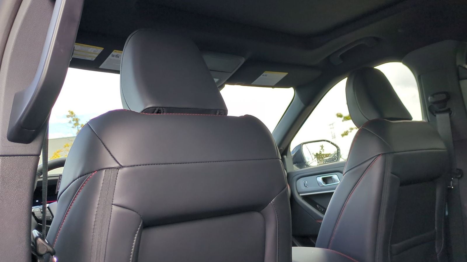 Thumbnail: 2025 Ford Explorer - 15