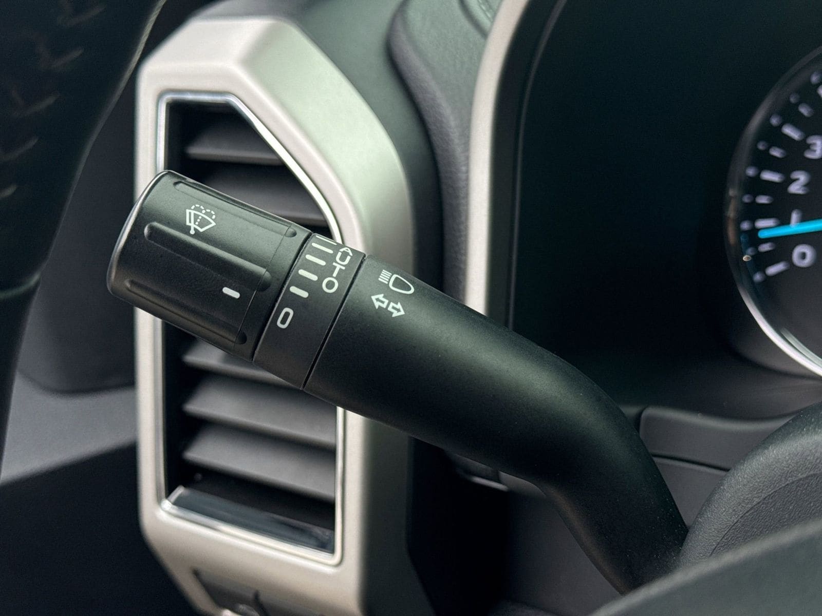 Thumbnail: 2022 Ford F-250 - 32