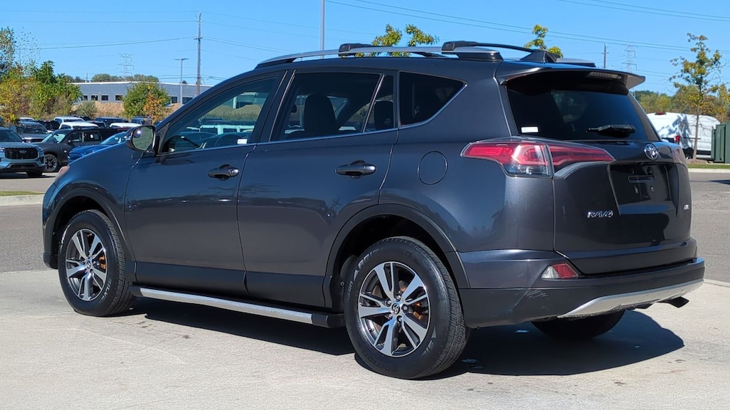 Used 2016 Toyota RAV4 XLE SUV