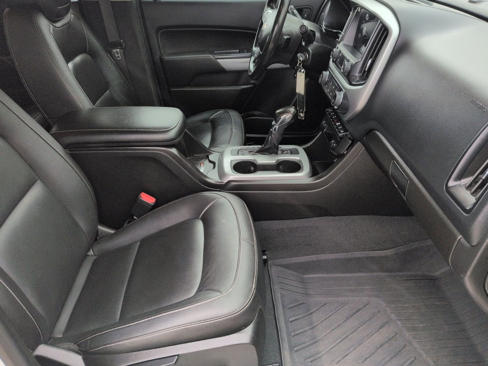 Thumbnail: 2022 Chevrolet Colorado - 25