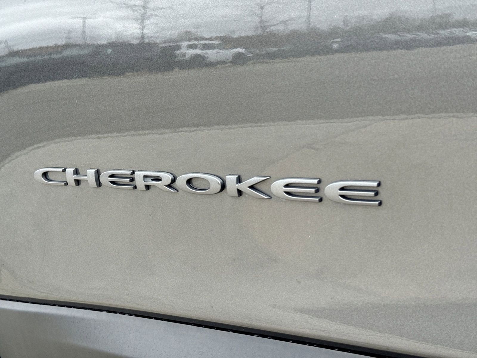 Thumbnail: 2022 Jeep Cherokee - 13