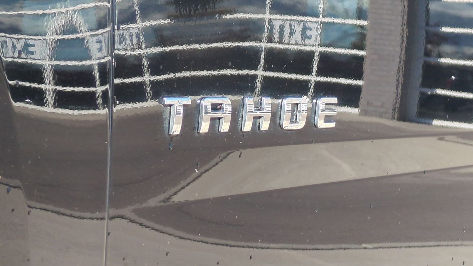 Thumbnail: 2015 Chevrolet Tahoe - 9