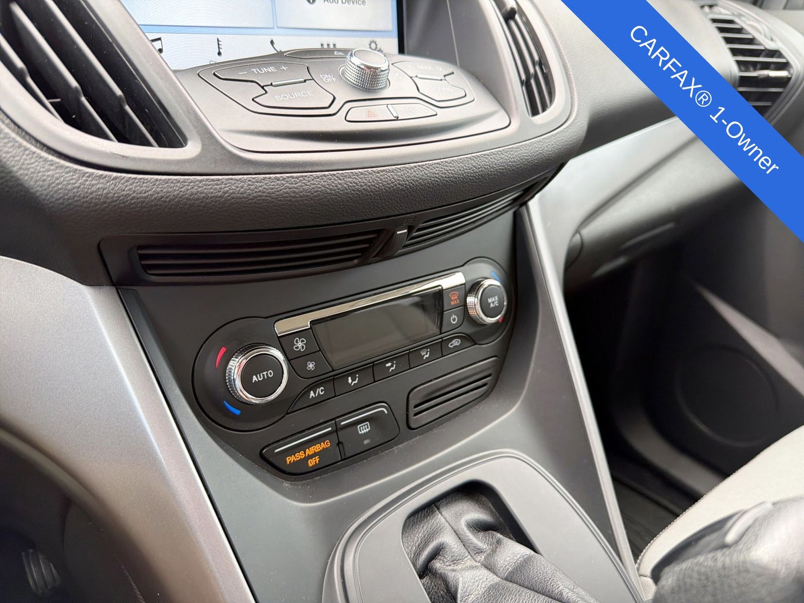 Thumbnail: 2016 Ford Escape - 31