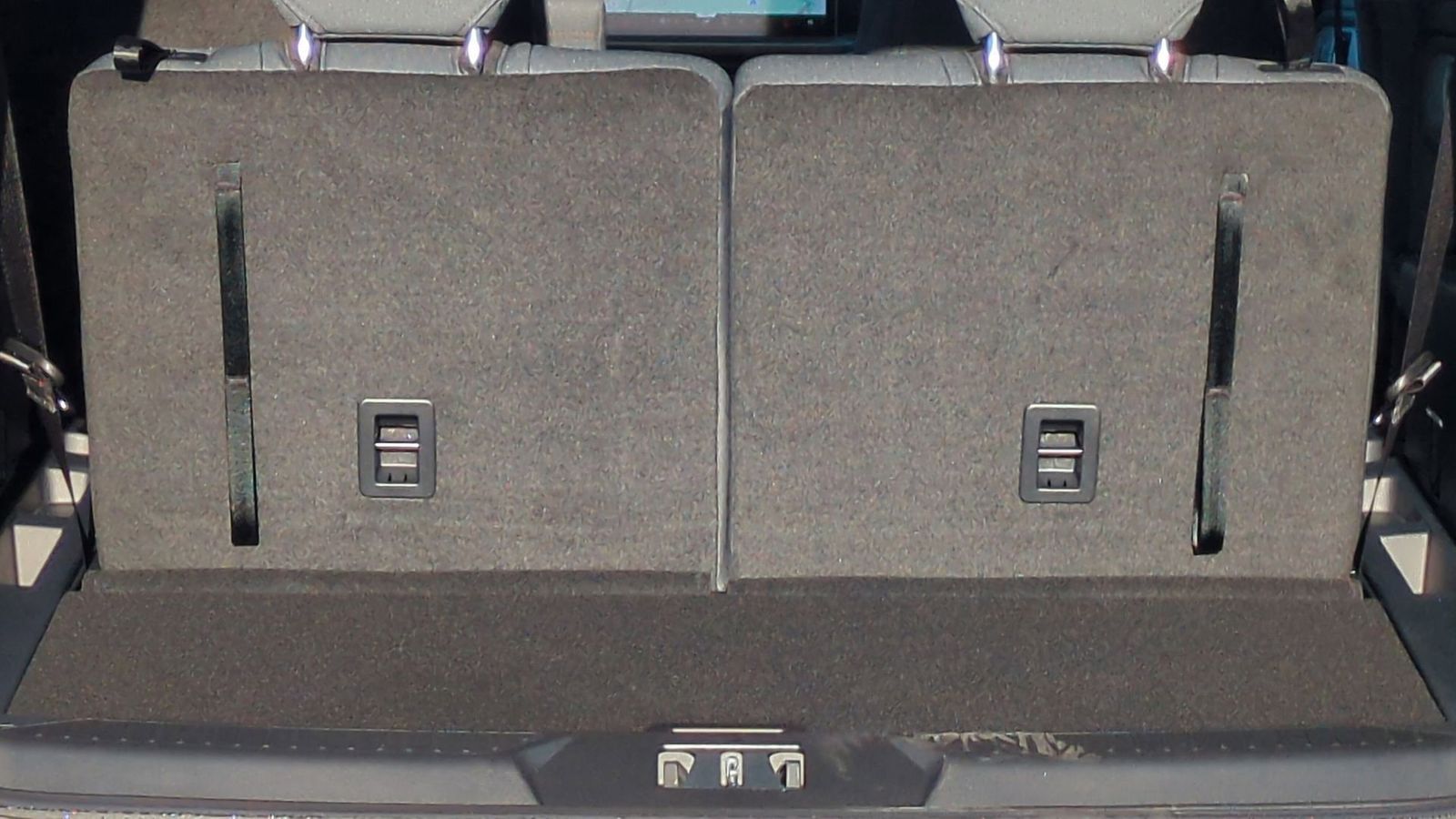 Thumbnail: 2026 Ford Explorer - 35