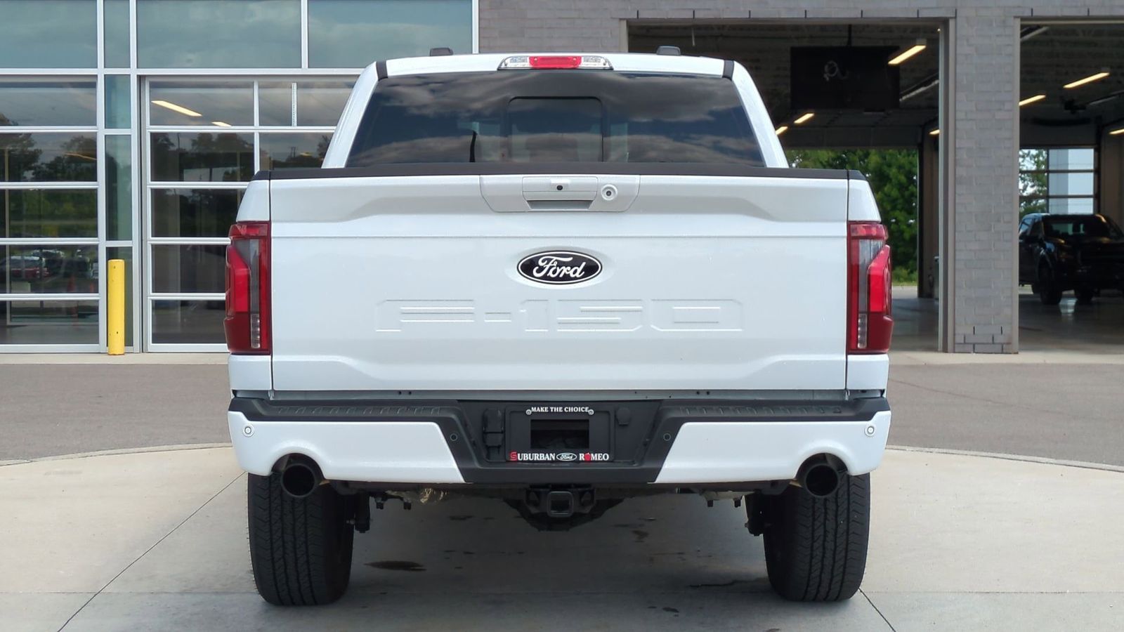 2025 Ford F-150 Lariat photo 4