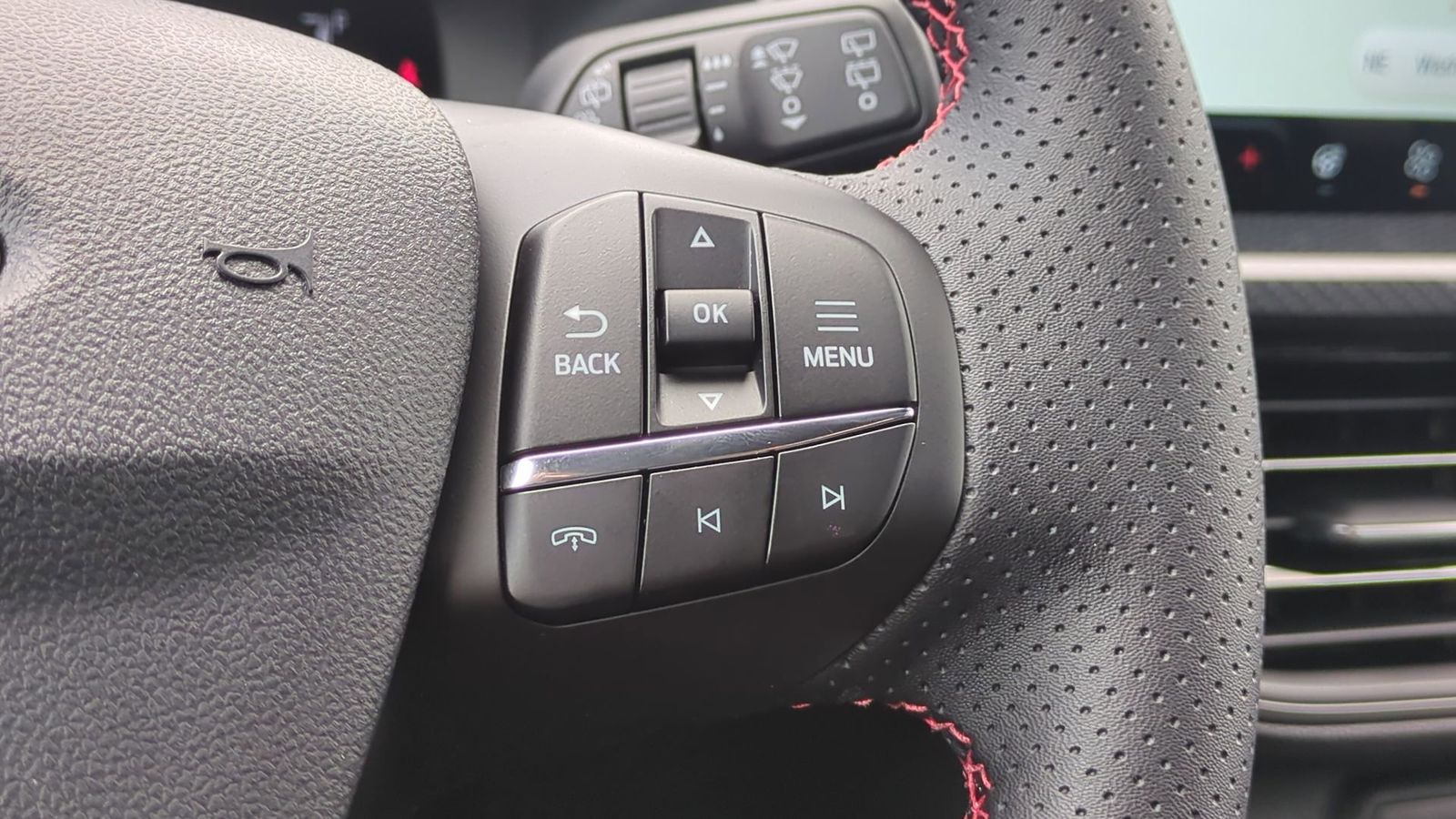 Thumbnail: 2025 Ford Escape - 23